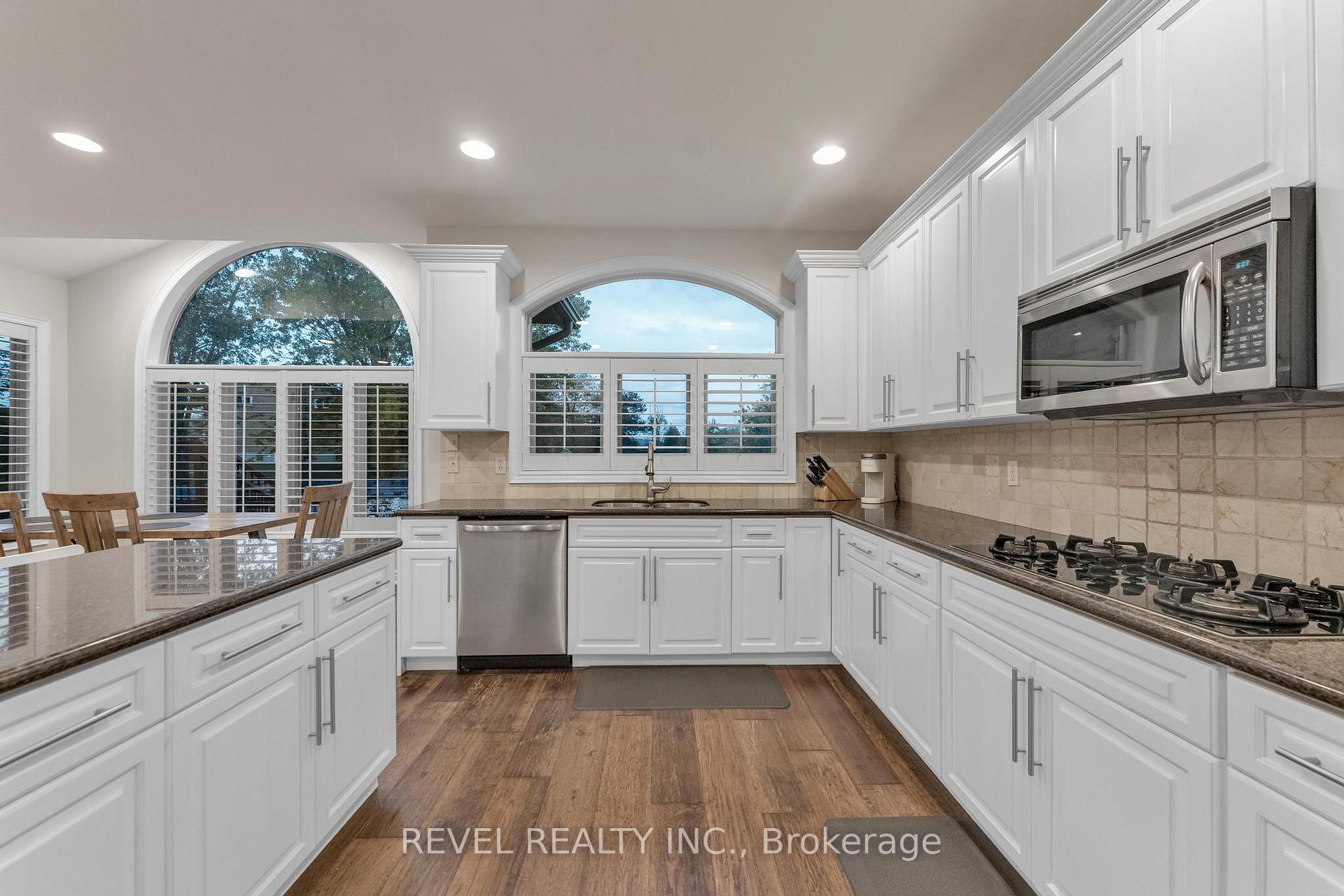 Photo 13 of 13 Switzer Crescent, Hamilton, Binbrook — HOMEH