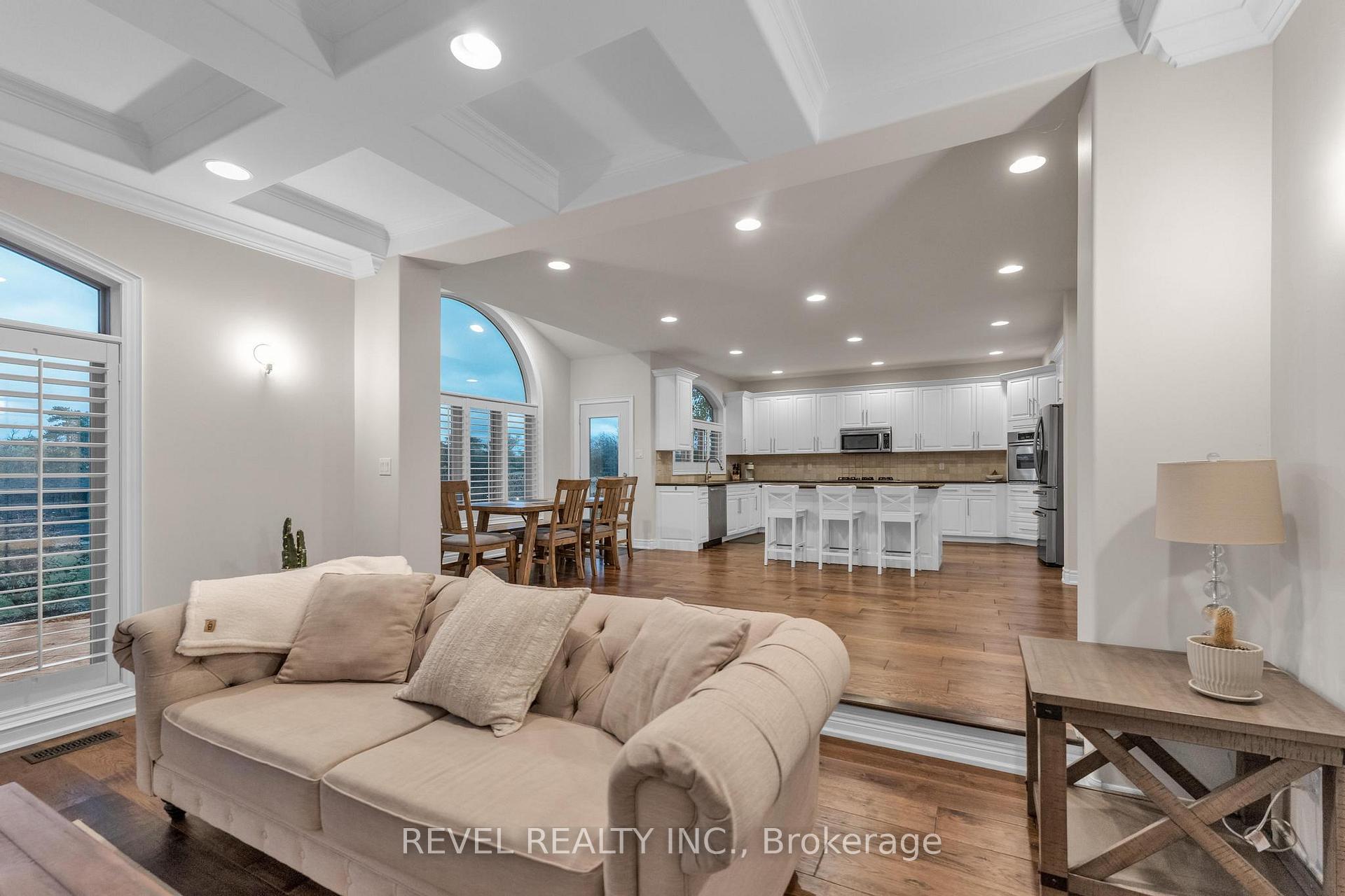Photo 15 of 13 Switzer Crescent, Hamilton, Binbrook — HOMEH