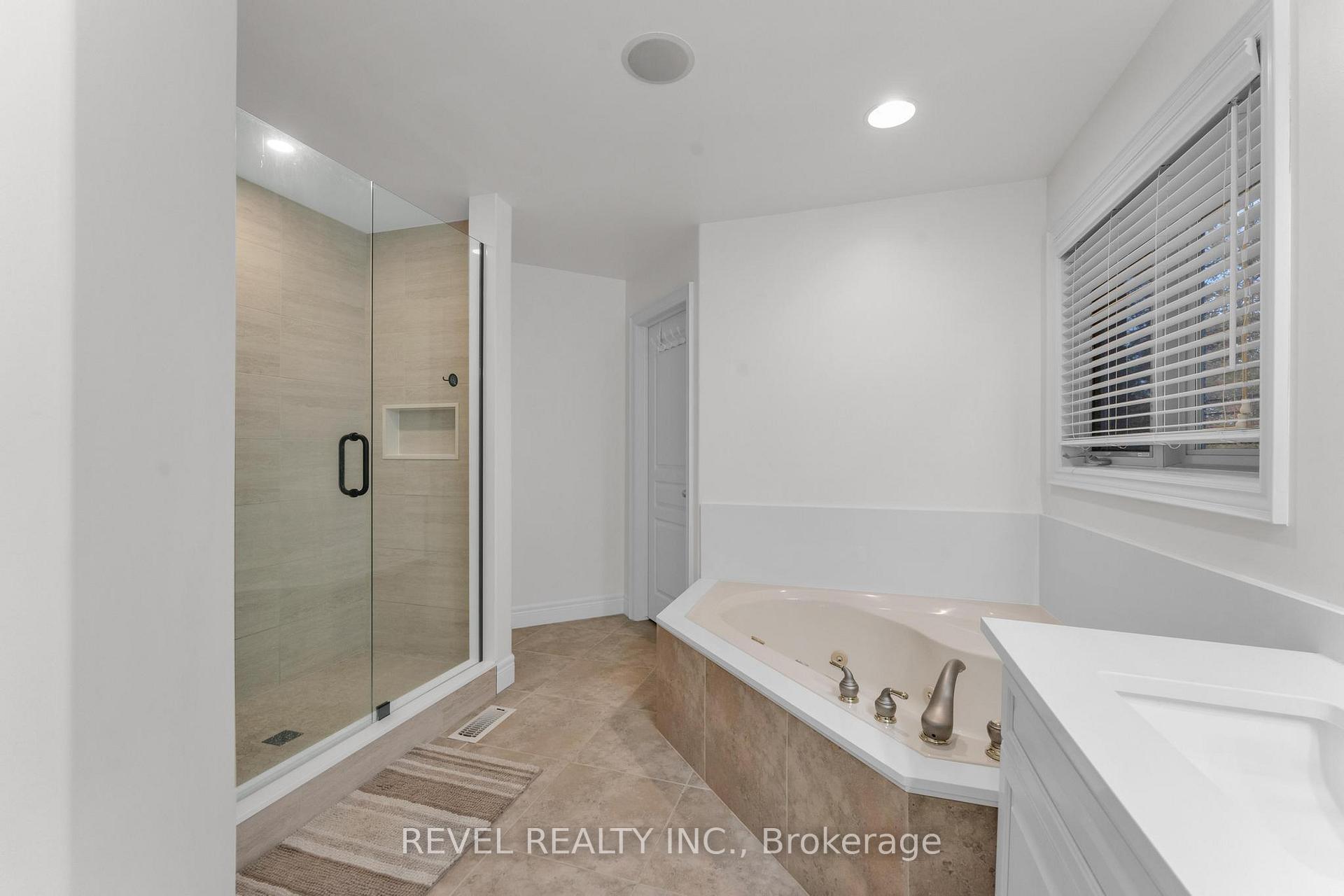 Photo 24 of 13 Switzer Crescent, Hamilton, Binbrook — HOMEH