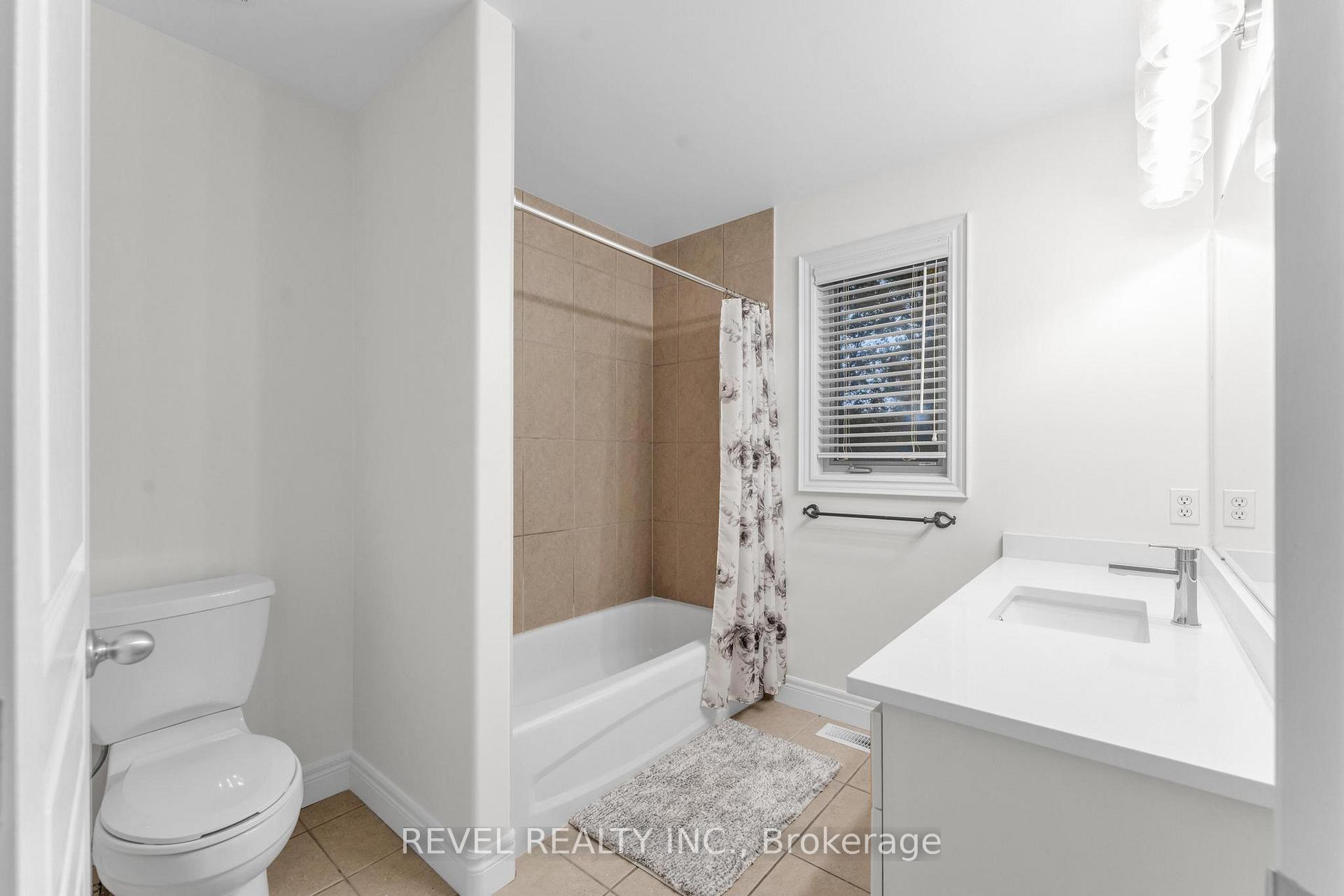 Photo 28 of 13 Switzer Crescent, Hamilton, Binbrook — HOMEH