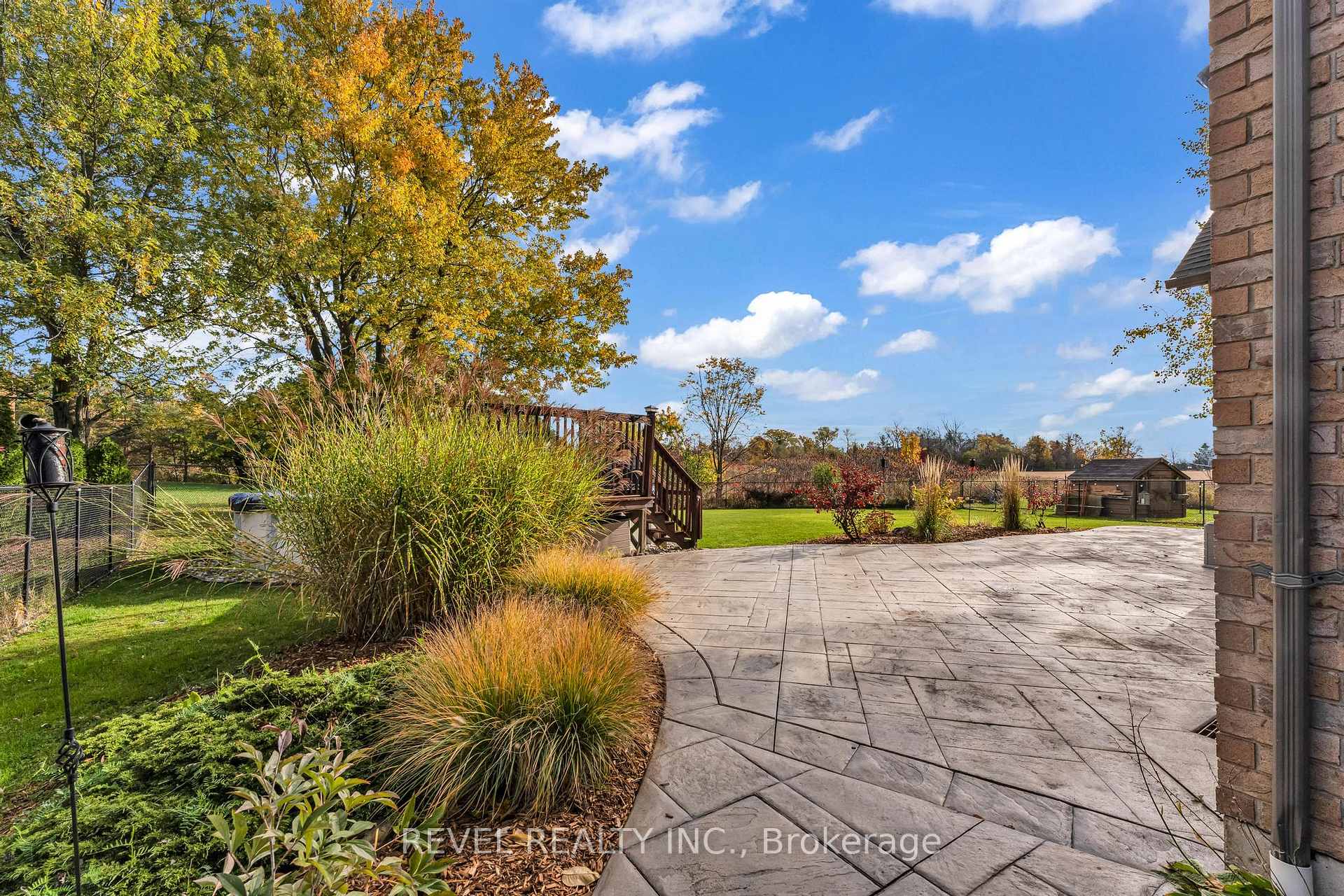 Photo 40 of 13 Switzer Crescent, Hamilton, Binbrook — HOMEH