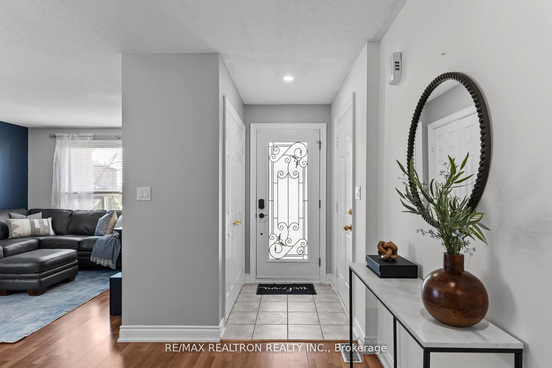 Photo 4 of 63 Butternut Drive, Barrie, Holly — HOMEH