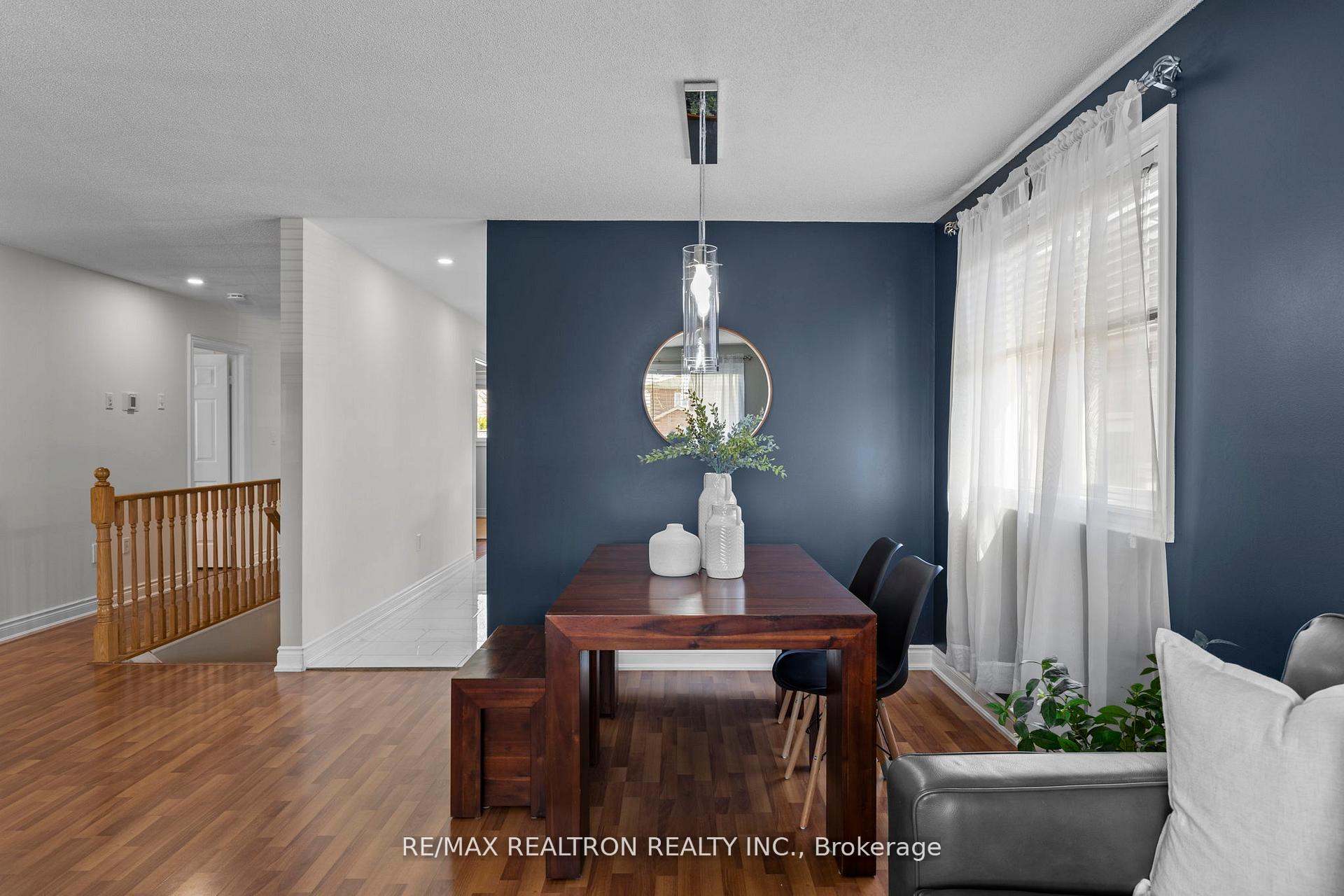 Photo 10 of 63 Butternut Drive, Barrie, Holly — HOMEH