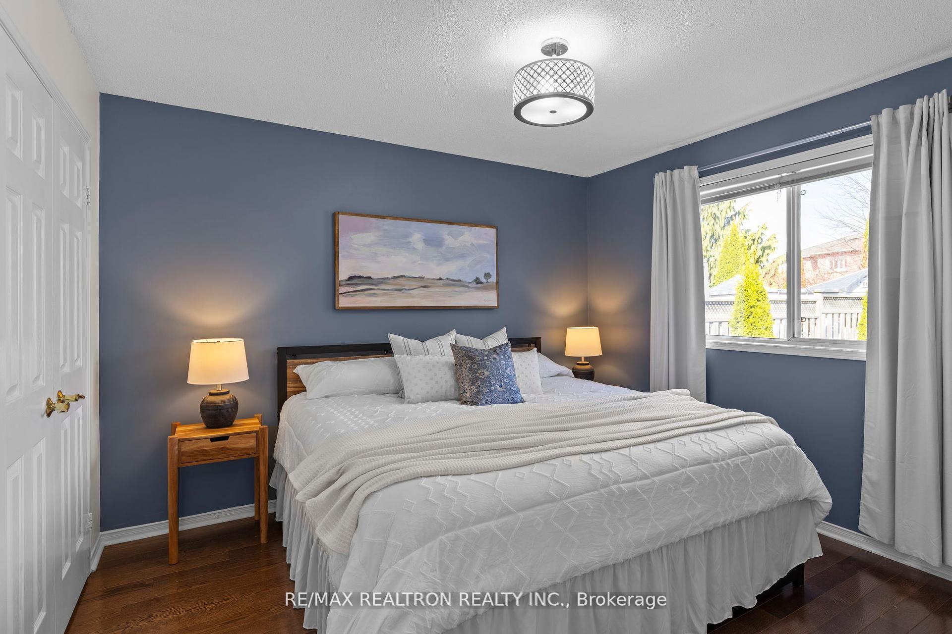 Photo 19 of 63 Butternut Drive, Barrie, Holly — HOMEH