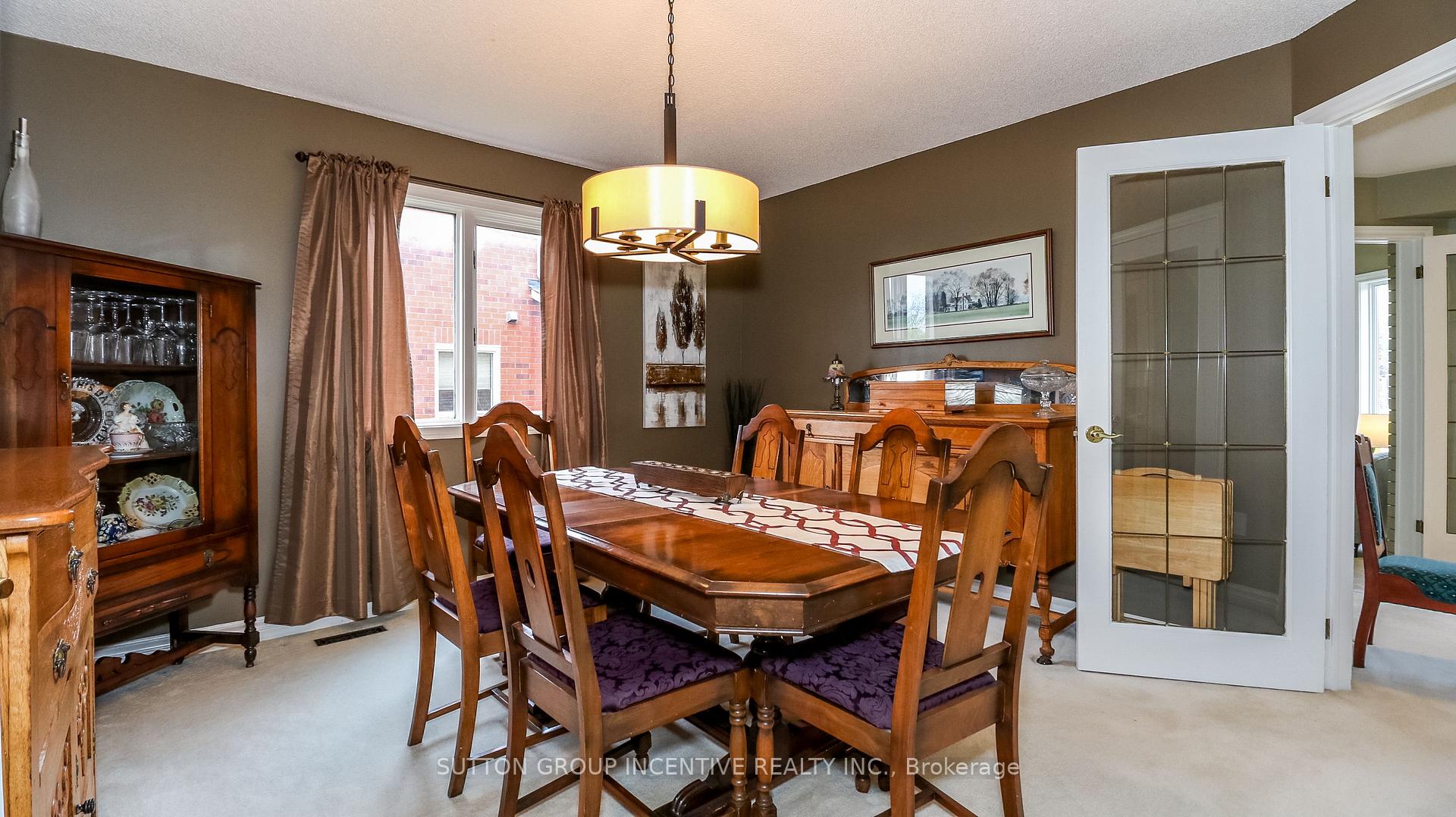 Photo 7 of 69 Brushwood Crescent, Barrie, Bayshore — HOMEH