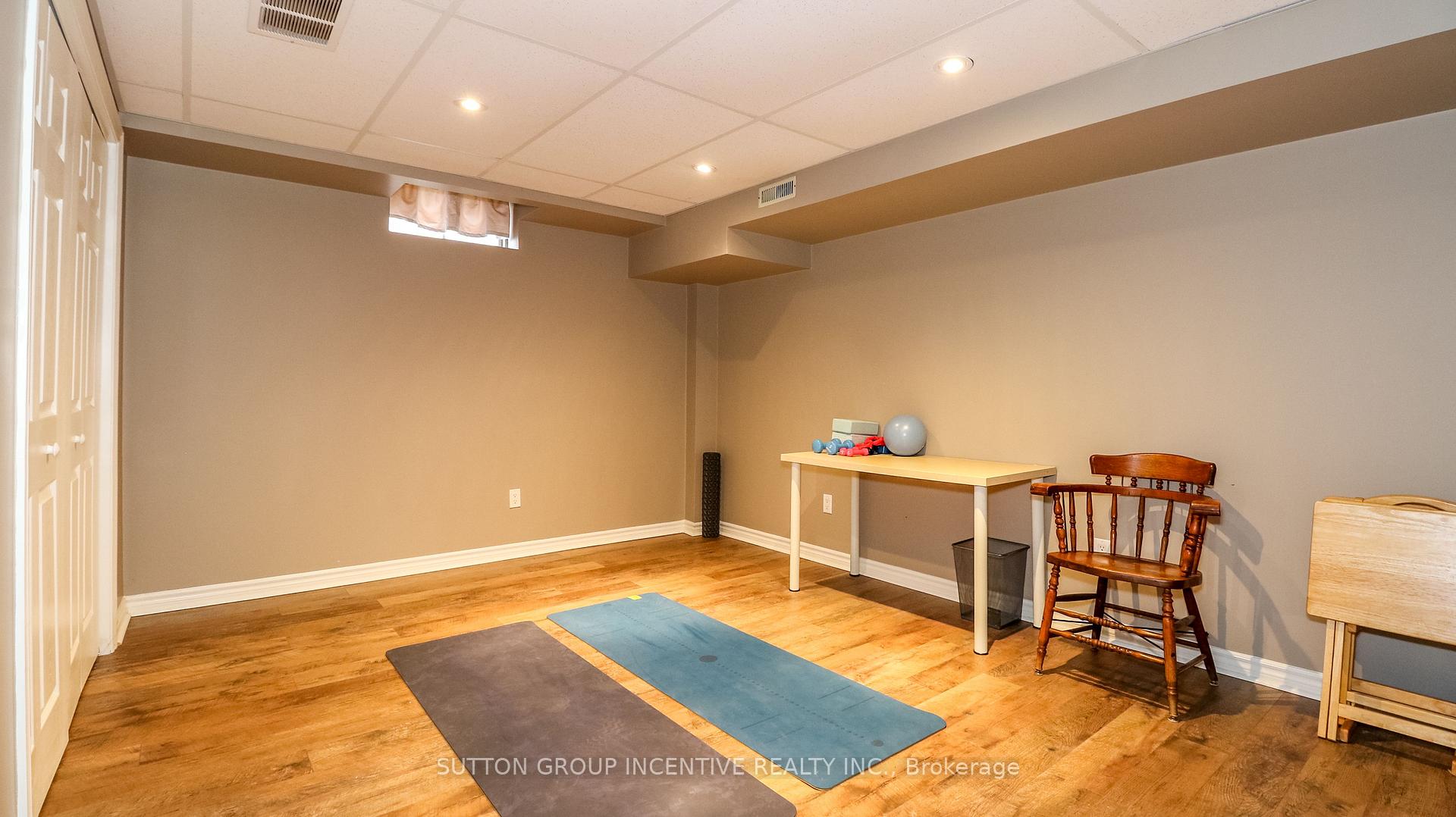 Photo 38 of 69 Brushwood Crescent, Barrie, Bayshore — HOMEH