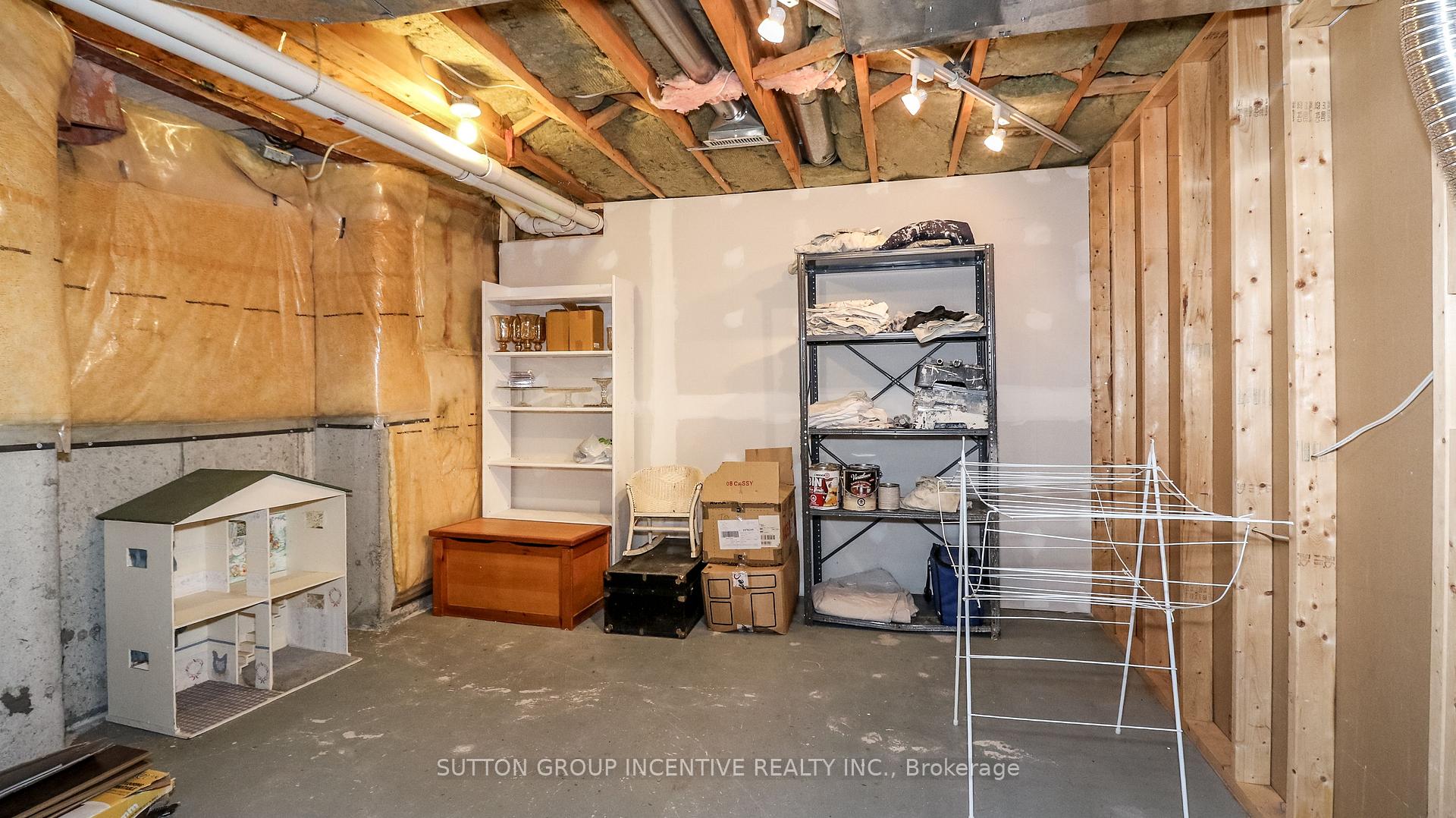 Photo 41 of 69 Brushwood Crescent, Barrie, Bayshore — HOMEH