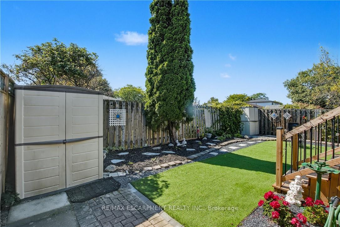 Photo 28 of 79 Gardiner Drive, Hamilton, Gilkson — HOMEH