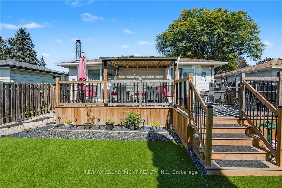 Photo 30 of 79 Gardiner Drive, Hamilton, Gilkson — HOMEH