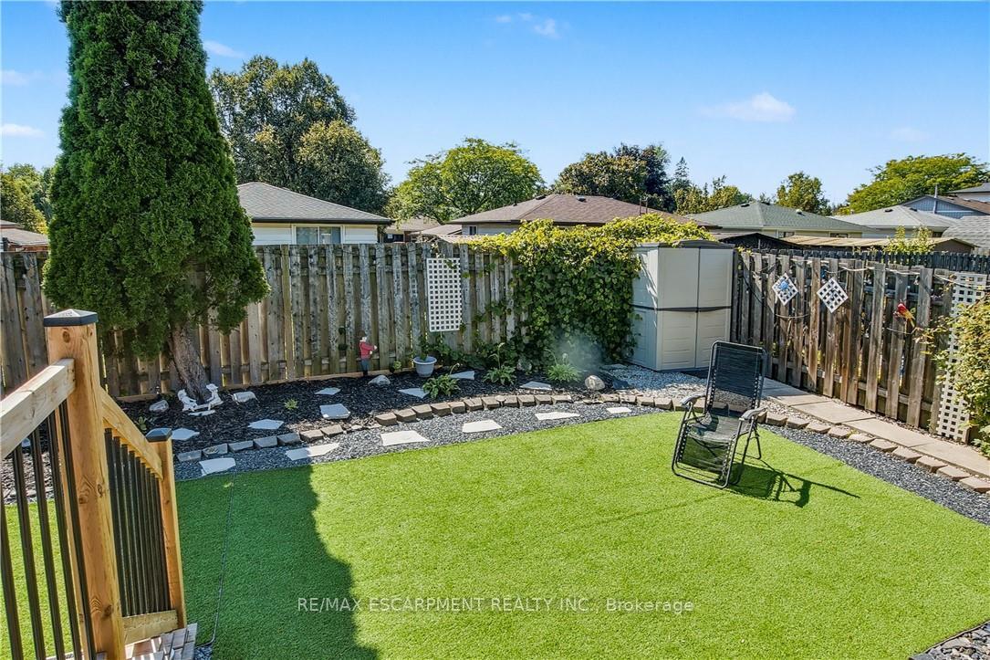 Photo 36 of 79 Gardiner Drive, Hamilton, Gilkson — HOMEH