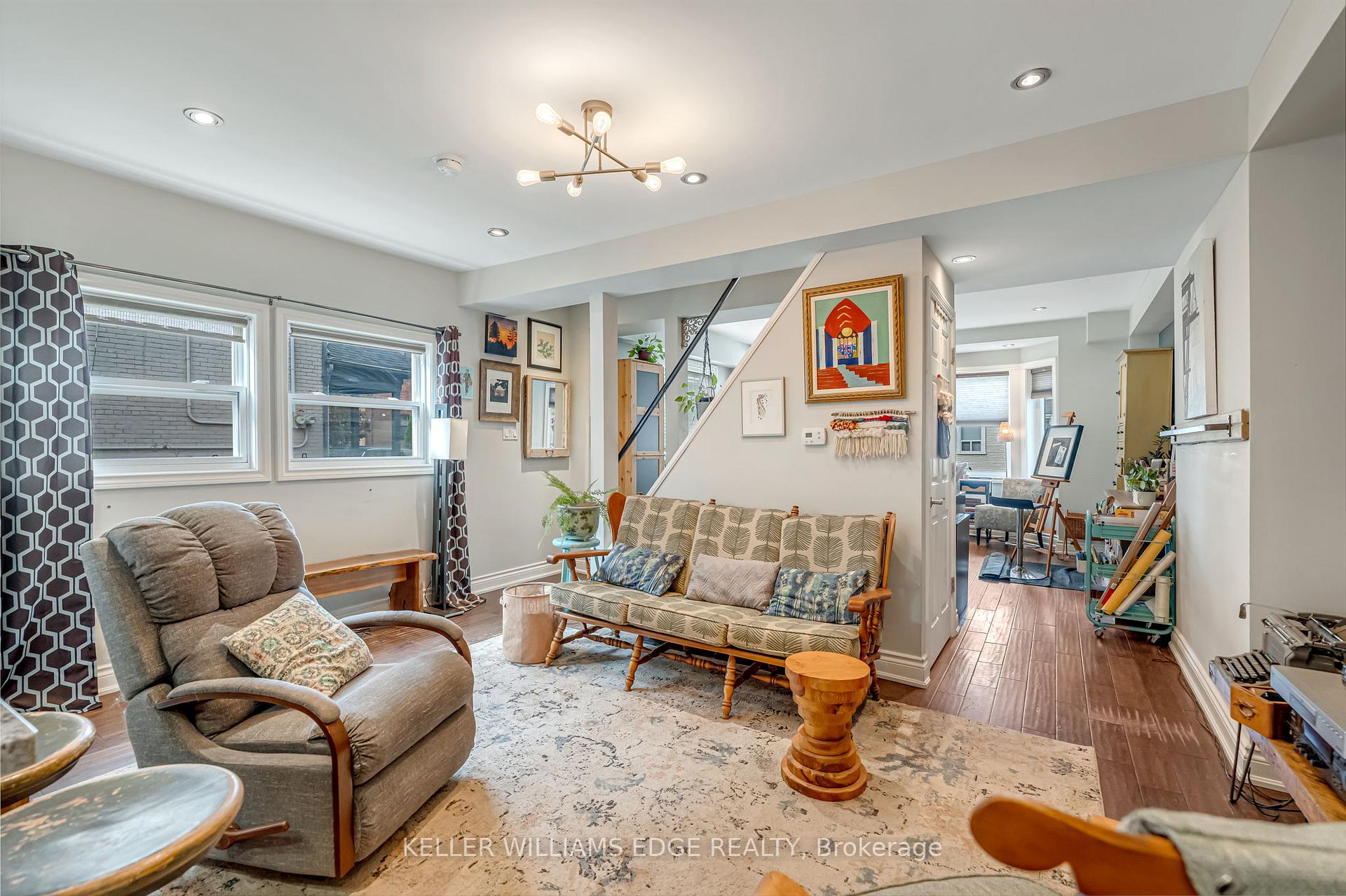 Photo 17 of 108 Emerald Street N, Hamilton, Landsdale — HOMEH