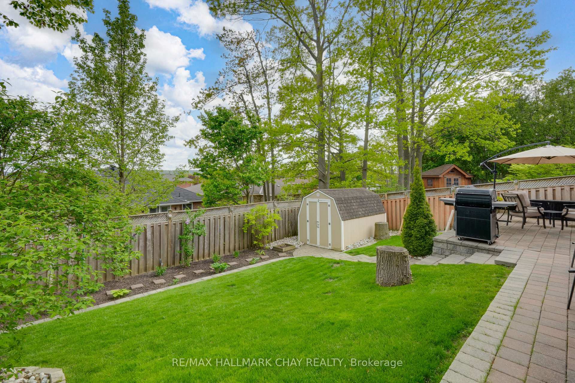 Photo 27 of 135 Fox Run, Barrie, Letitia Heights — HOMEH