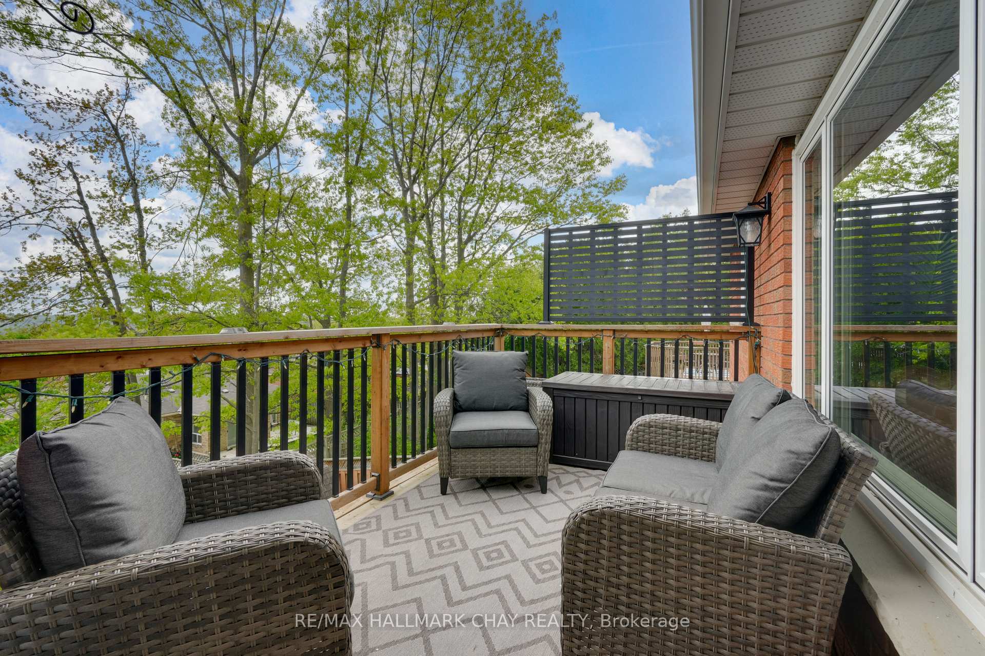 Photo 29 of 135 Fox Run, Barrie, Letitia Heights — HOMEH