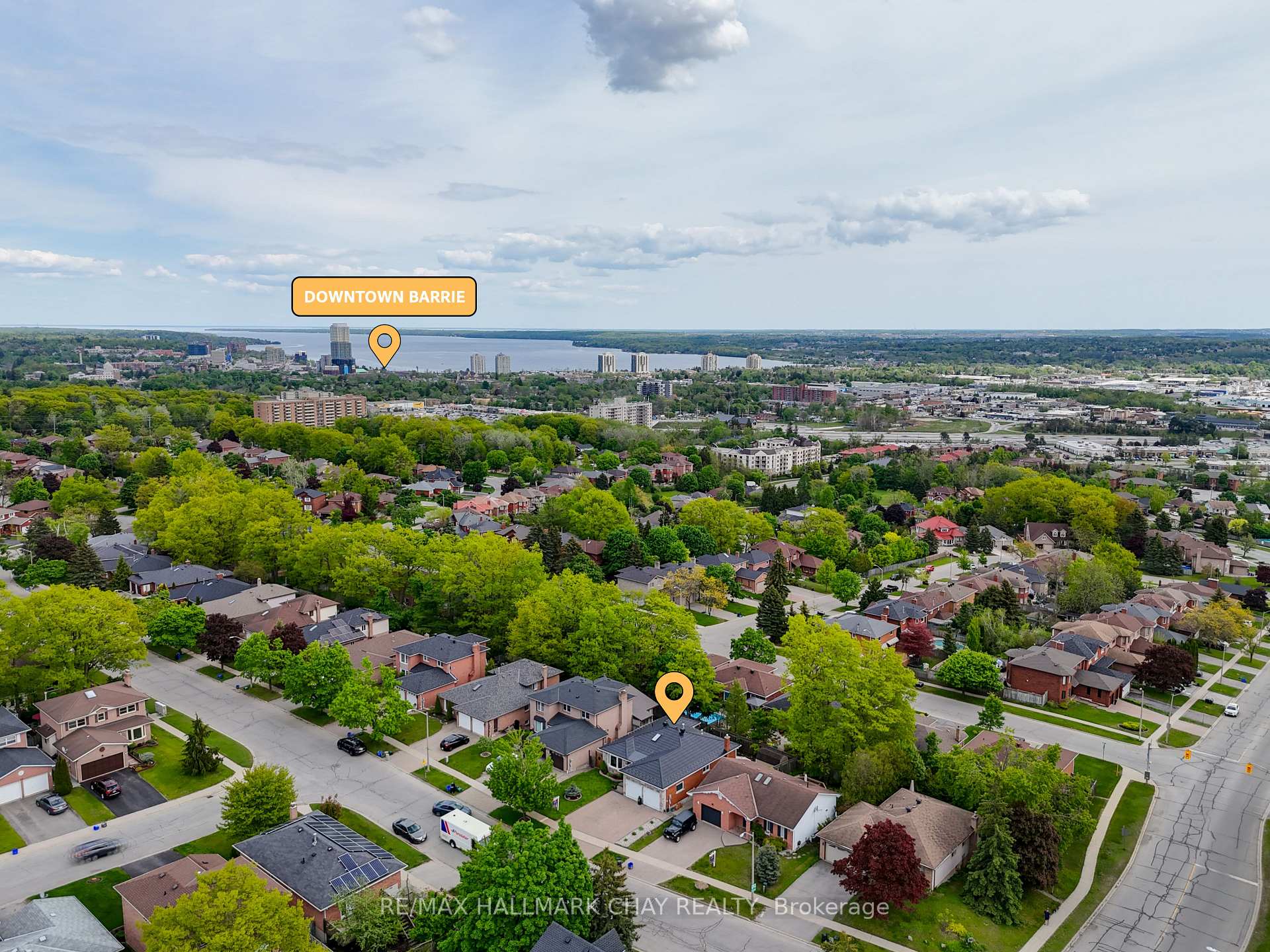 Photo 31 of 135 Fox Run, Barrie, Letitia Heights — HOMEH