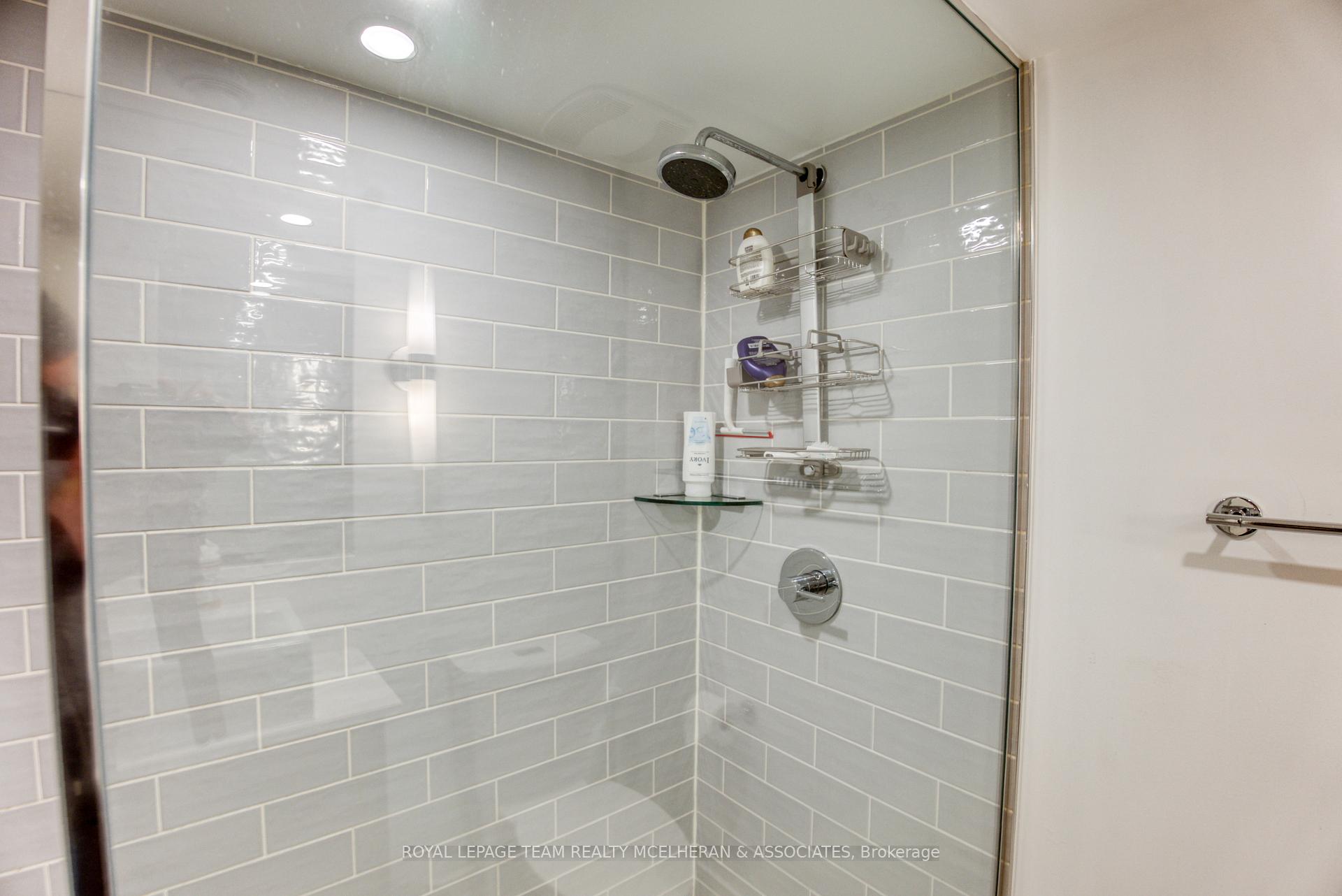 Photo 10 of 576 Byron Avenue, Ottawa, McKellar/Highland — HOMEH