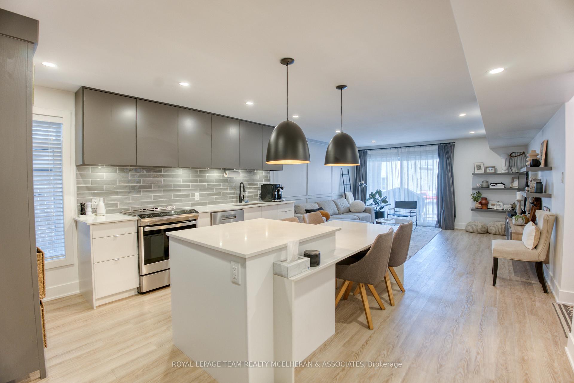 Photo 26 of 576 Byron Avenue, Ottawa, McKellar/Highland — HOMEH