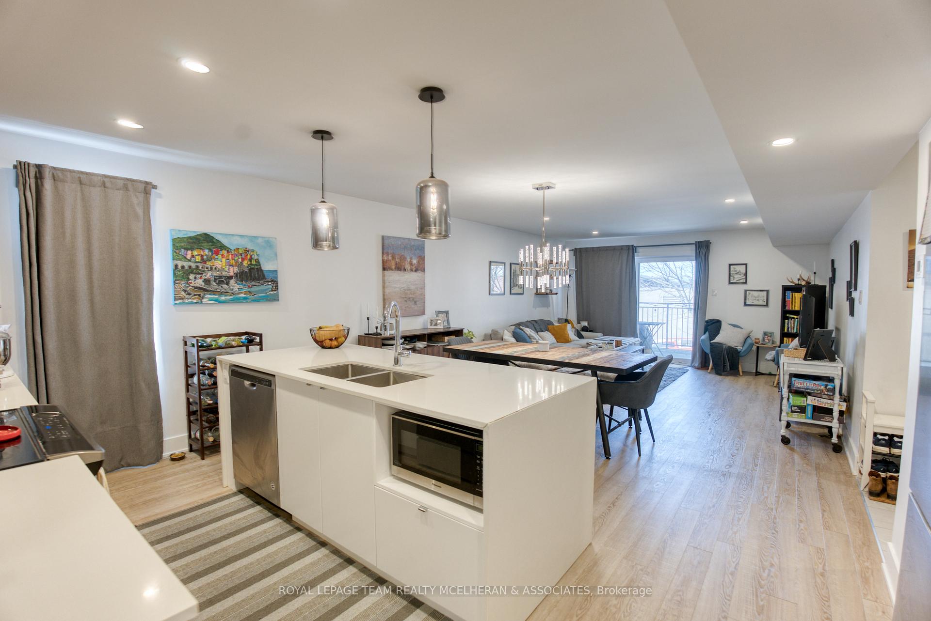 Photo 41 of 576 Byron Avenue, Ottawa, McKellar/Highland — HOMEH