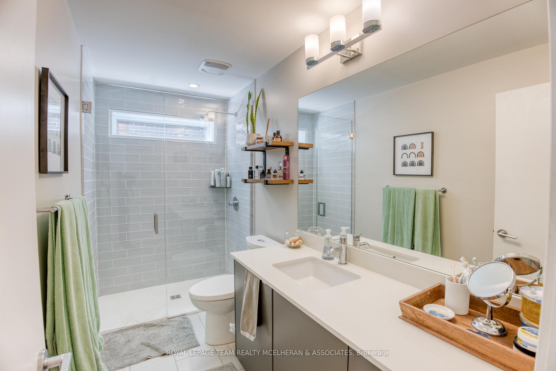 Photo 44 of 576 Byron Avenue, Ottawa, McKellar/Highland — HOMEH