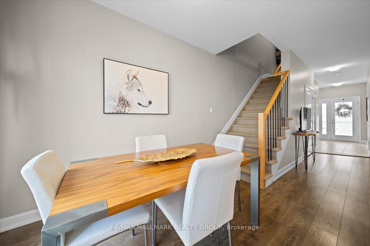 Photo 18 of 54 Vimy Ridge Crescent N, Arnprior — HOMEH
