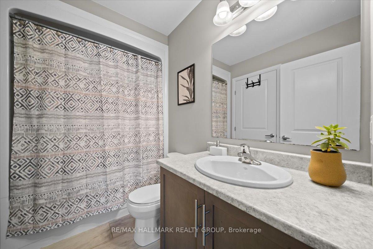 Photo 25 of 54 Vimy Ridge Crescent N, Arnprior — HOMEH