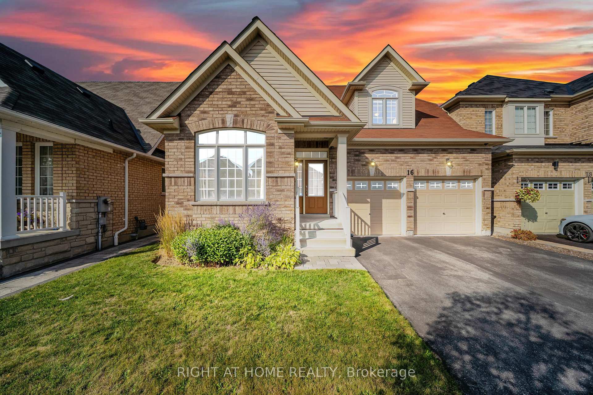 Photo 1 of 16 Sewell Crescent, Ajax, Northeast Ajax — HOMEH