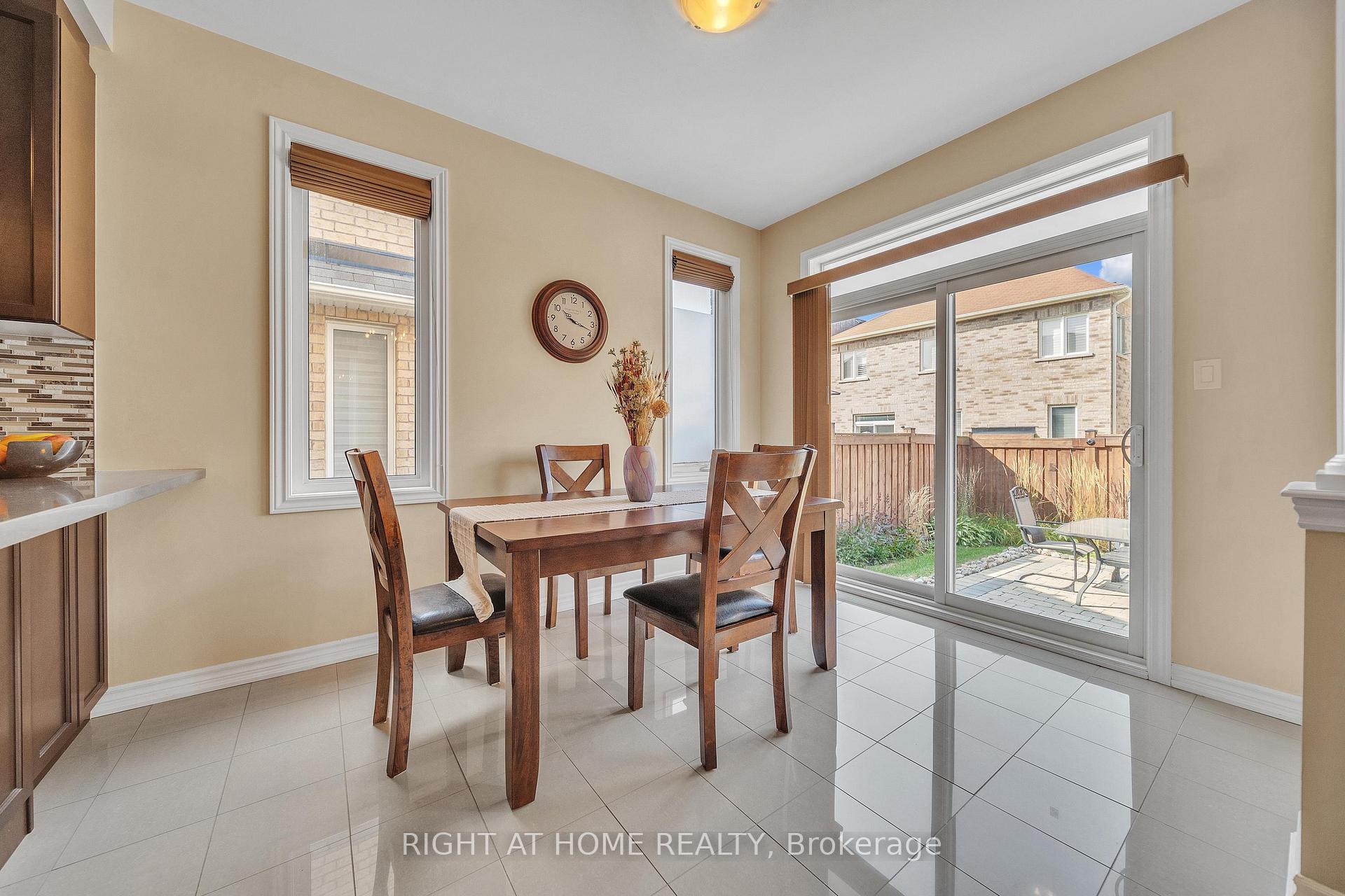 Photo 18 of 16 Sewell Crescent, Ajax, Northeast Ajax — HOMEH