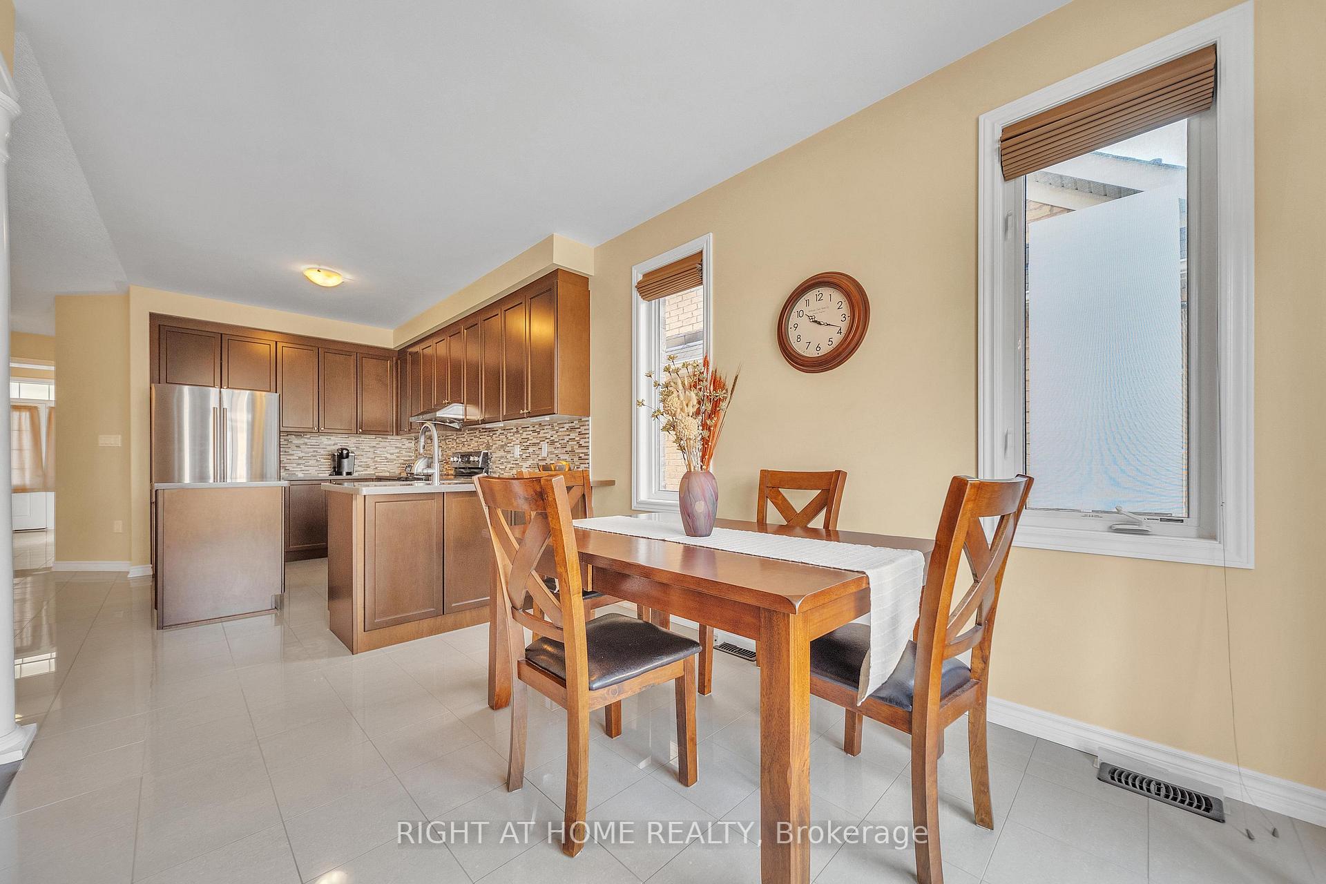 Photo 15 of 16 Sewell Crescent, Ajax, Northeast Ajax — HOMEH