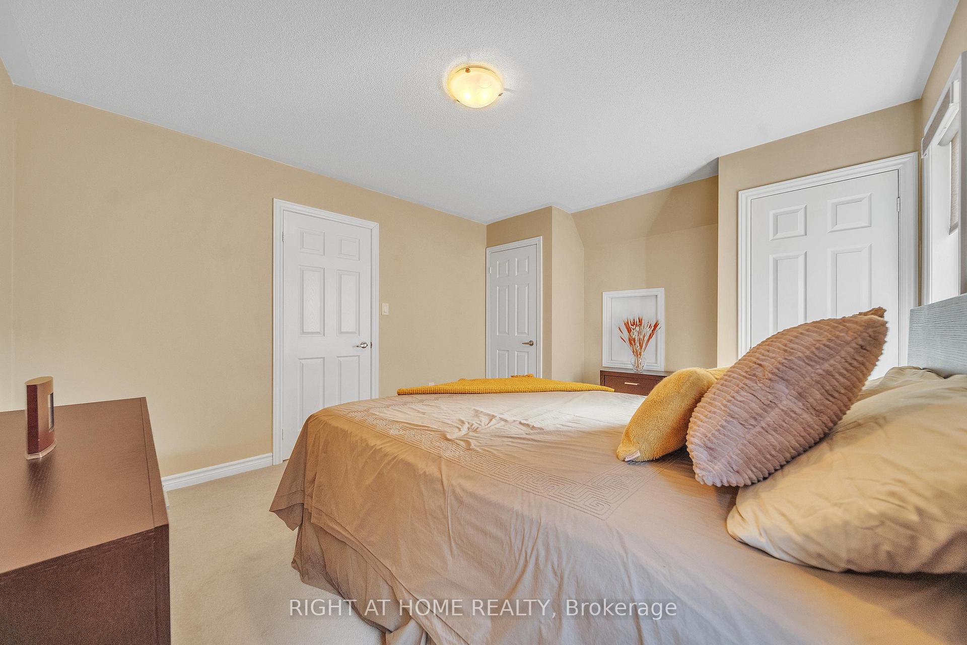 Photo 32 of 16 Sewell Crescent, Ajax, Northeast Ajax — HOMEH