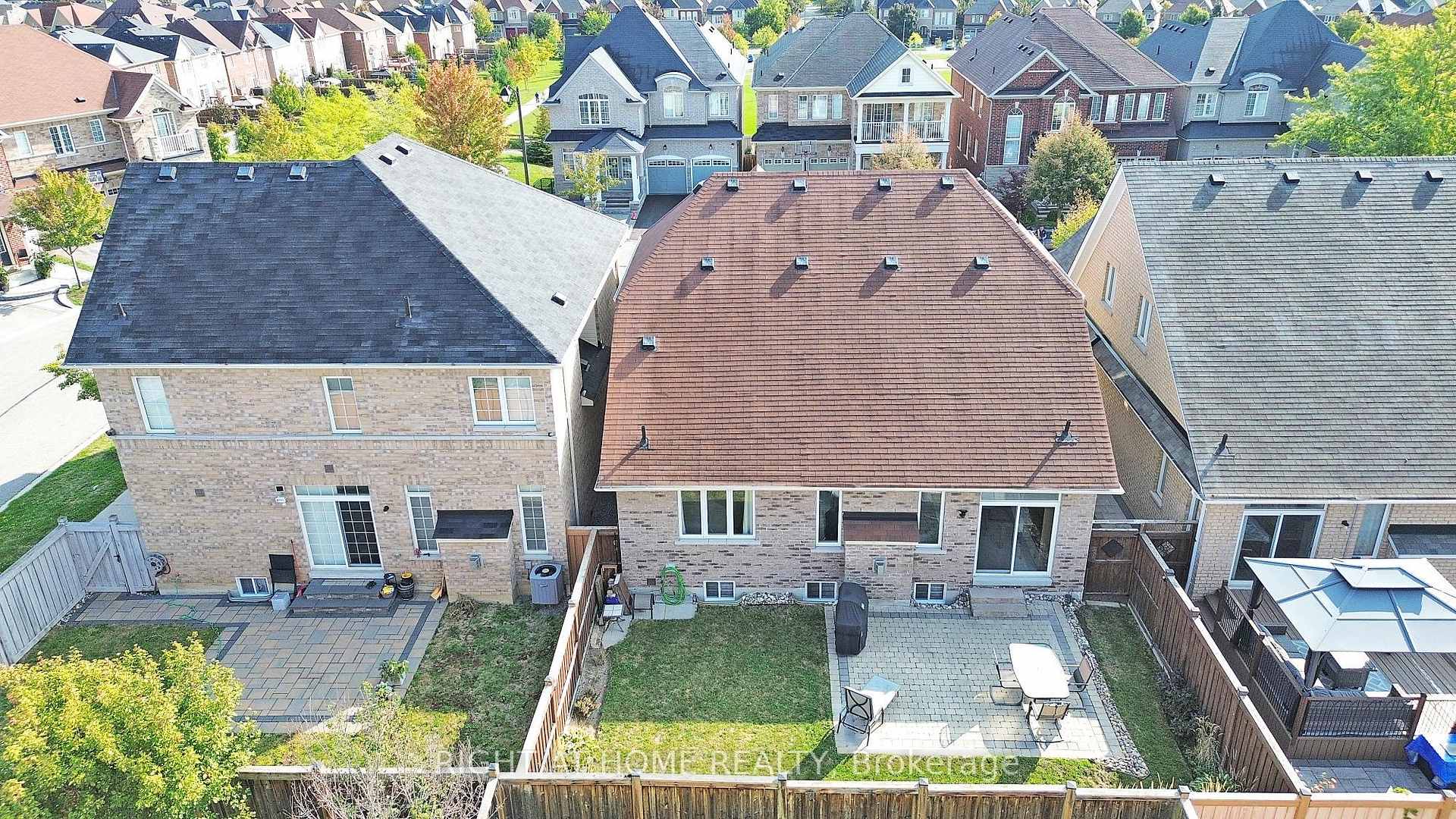 Photo 41 of 16 Sewell Crescent, Ajax, Northeast Ajax — HOMEH