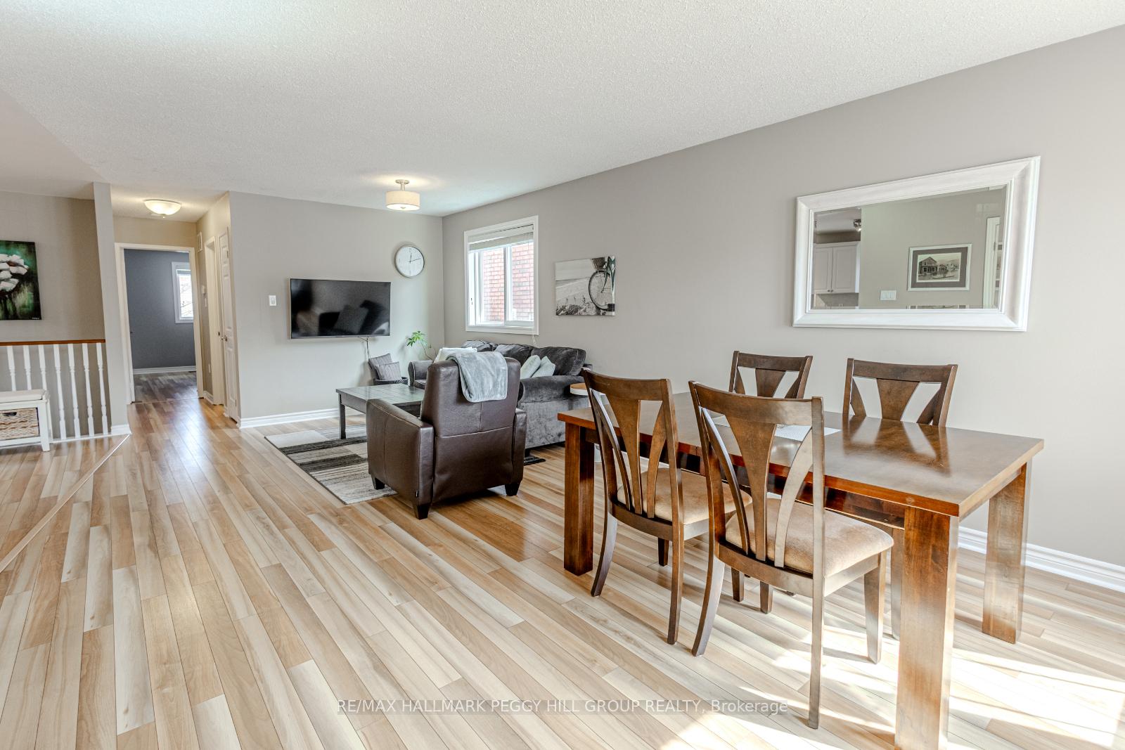 Photo 7 of 28 Lucas Avenue, Barrie, Holly — HOMEH