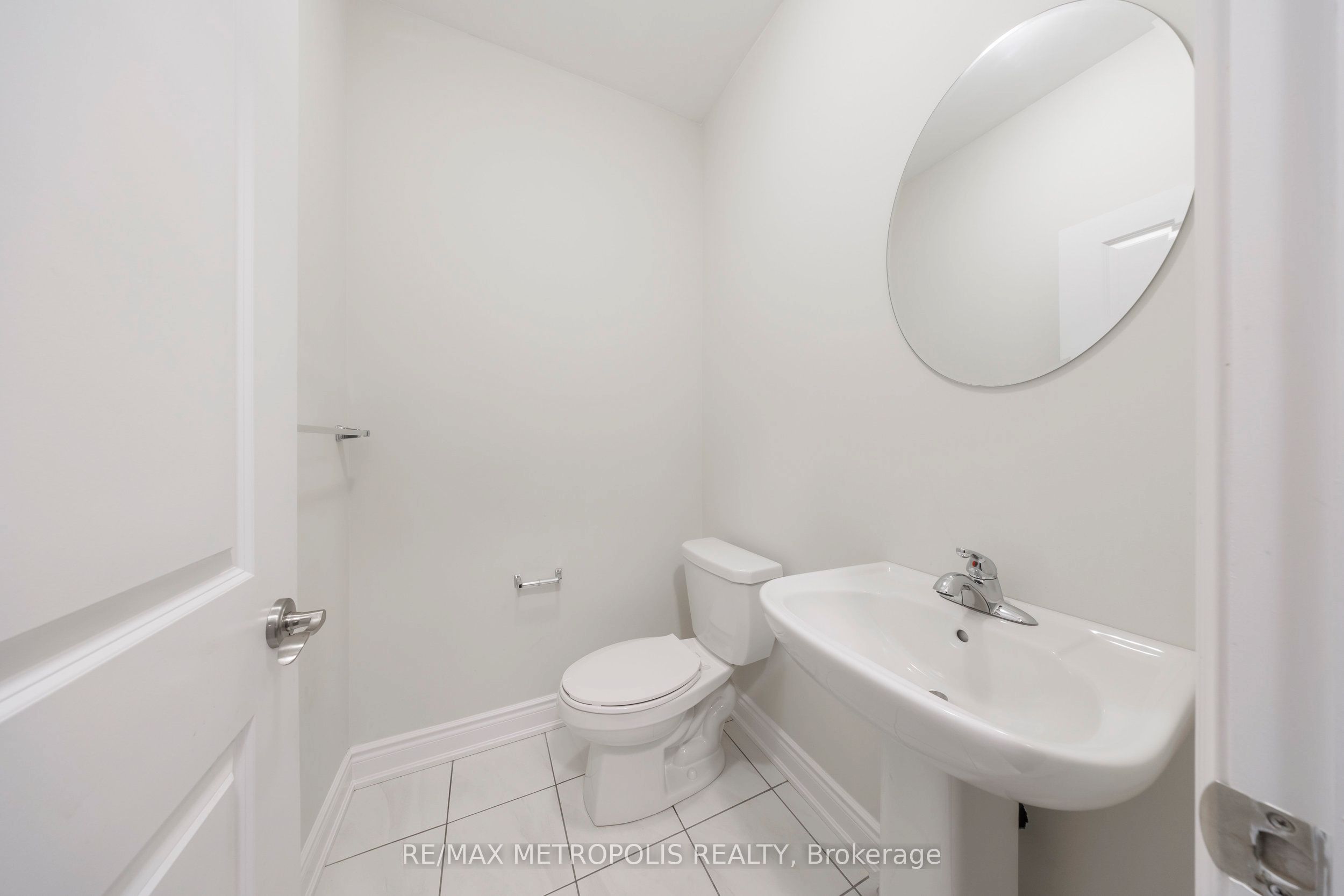Photo 35 of 67 Lorne Thomas Place N, New Tecumseth, Rural New Tecumseth — HOMEH