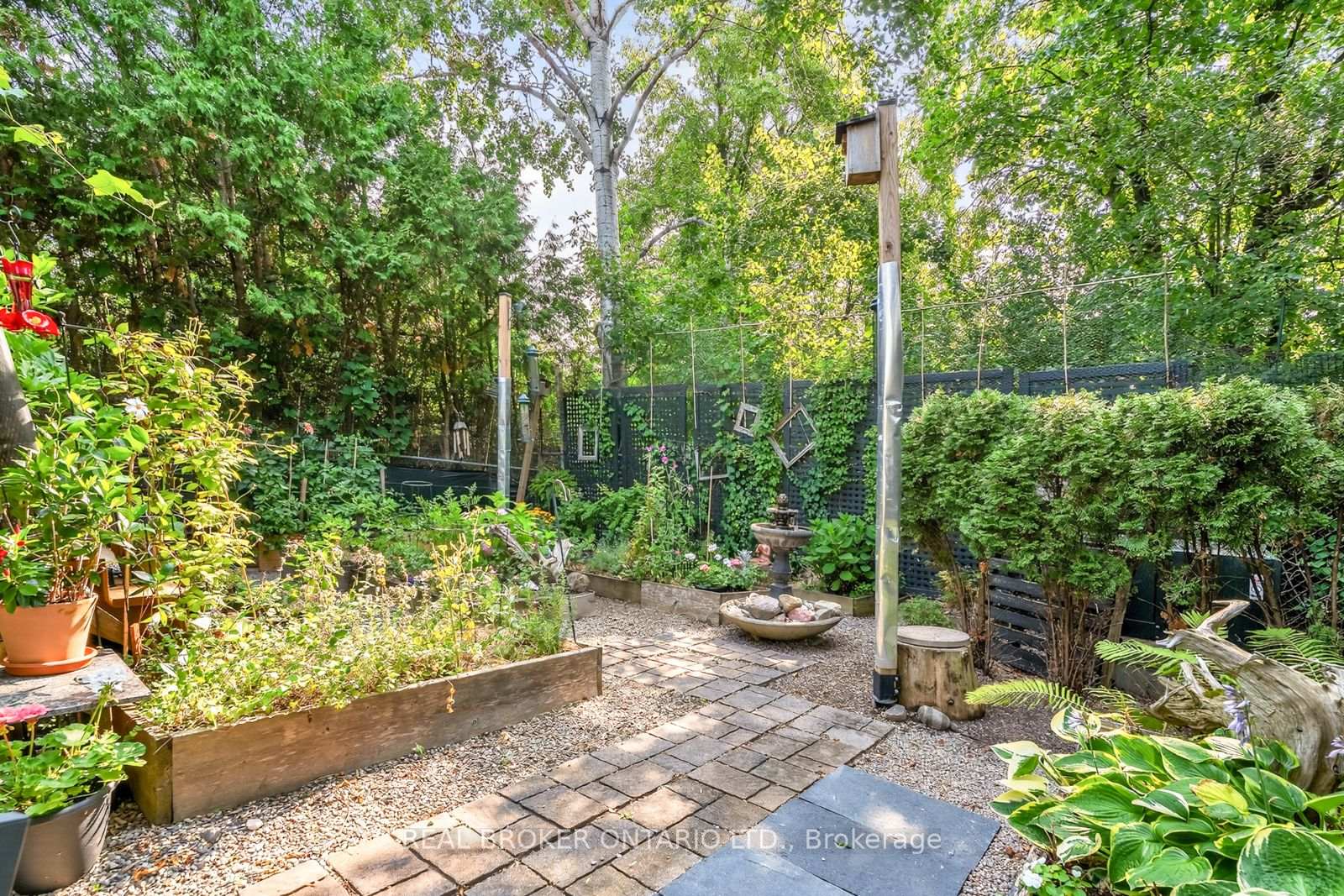 Photo 4 of 148 Burnett's Grove Circle, Ottawa, Barrhaven - Pheasant Run — HOMEH