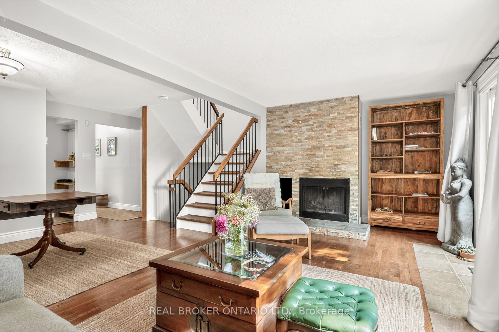 Photo 21 of 148 Burnett's Grove Circle, Ottawa, Barrhaven - Pheasant Run — HOMEH