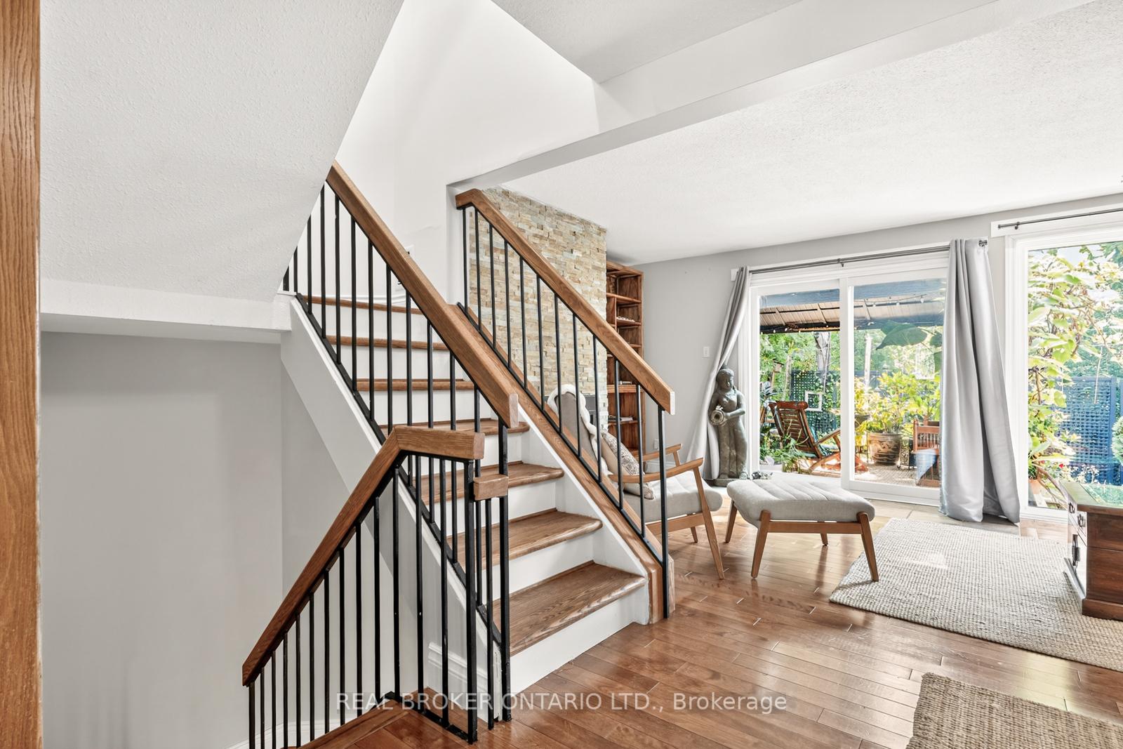 Photo 33 of 148 Burnett's Grove Circle, Ottawa, Barrhaven - Pheasant Run — HOMEH