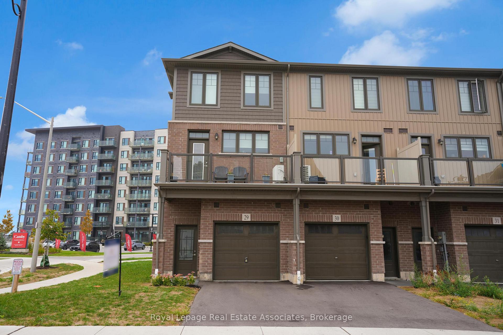 Front of Unit 29, 100 Hollywood Court