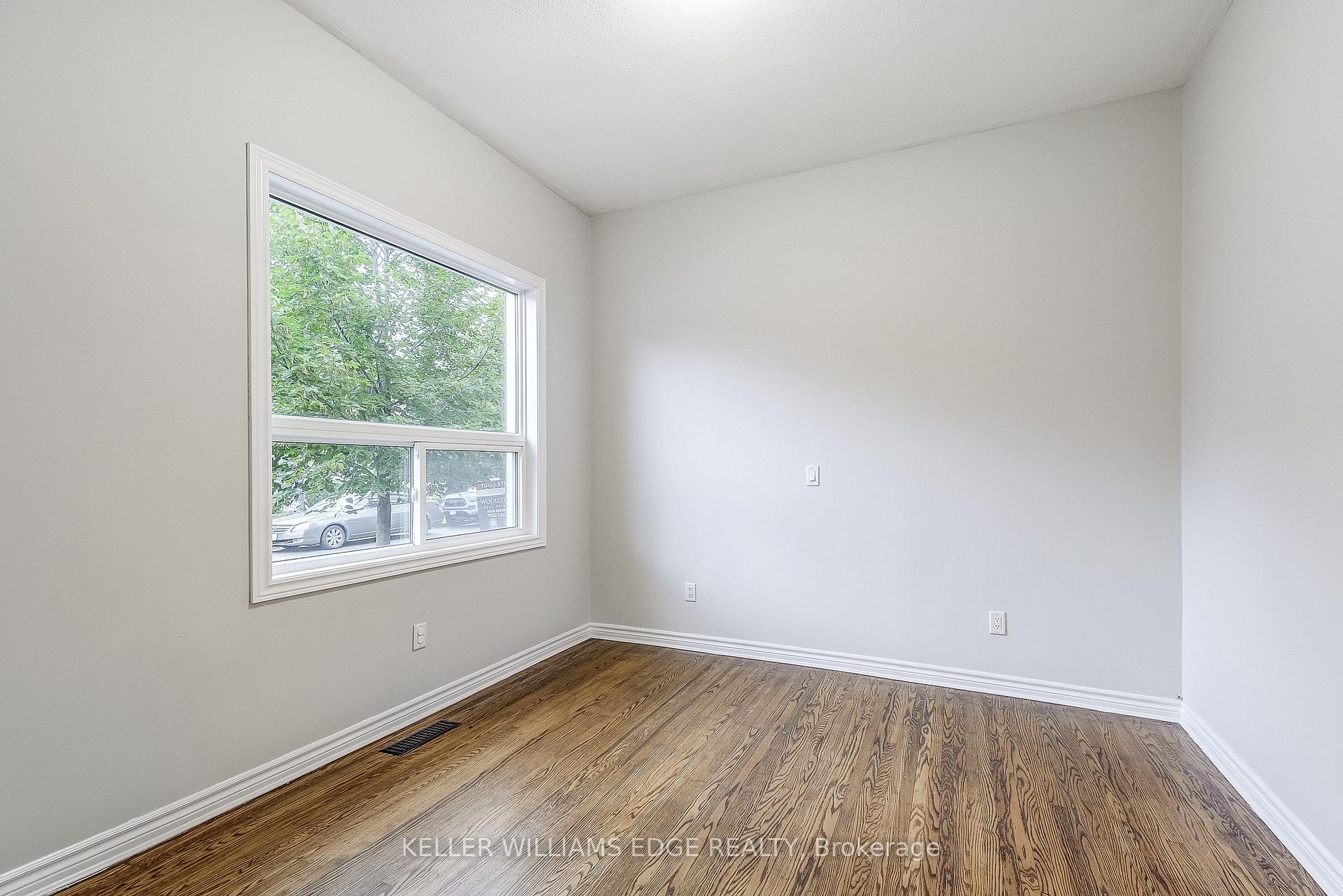 Photo 15 of 235 Emerald Street N, Hamilton, Landsdale — HOMEH