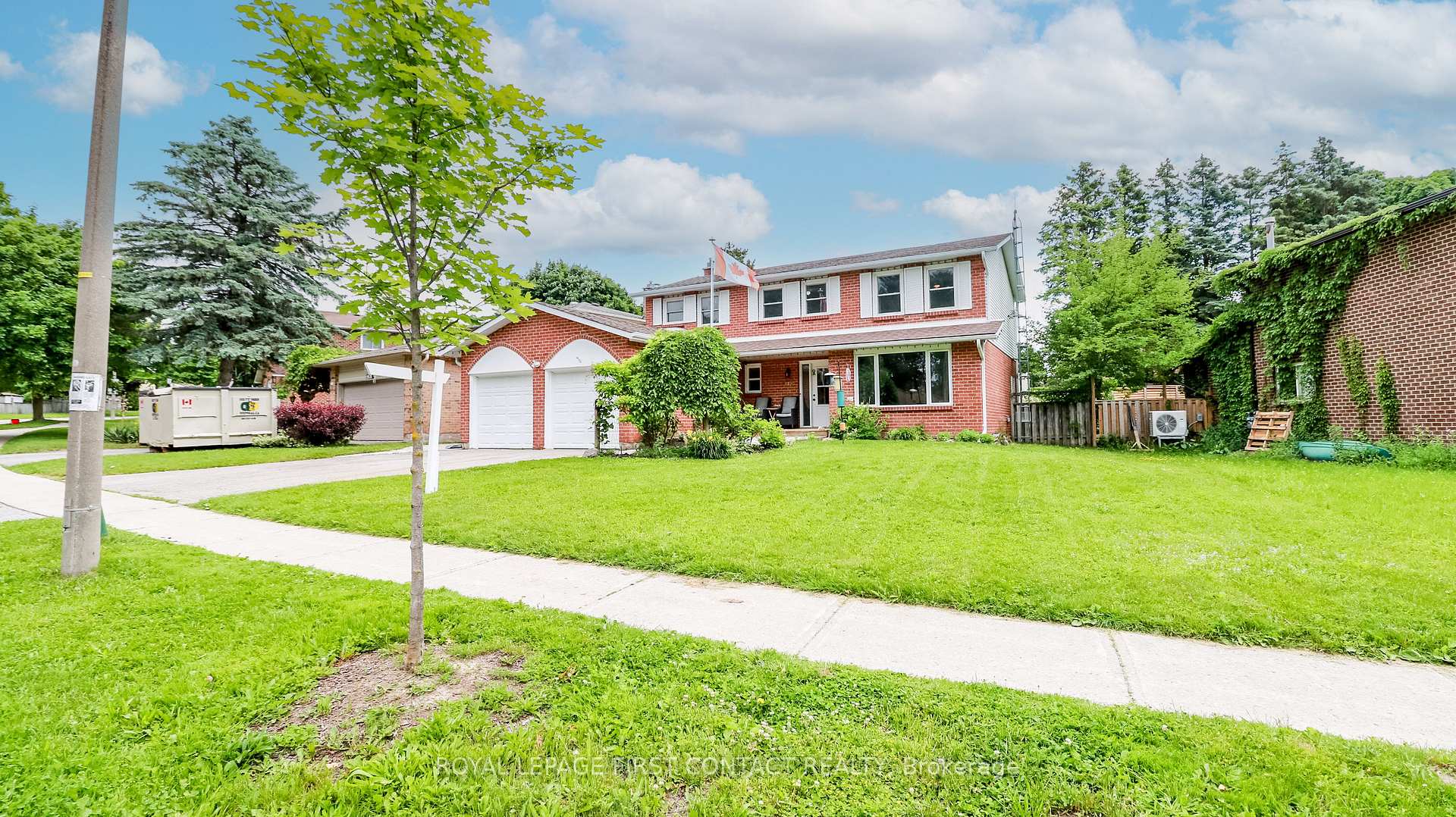 Photo 1 of 228 Browning Trail, Barrie, Letitia Heights — HOMEH