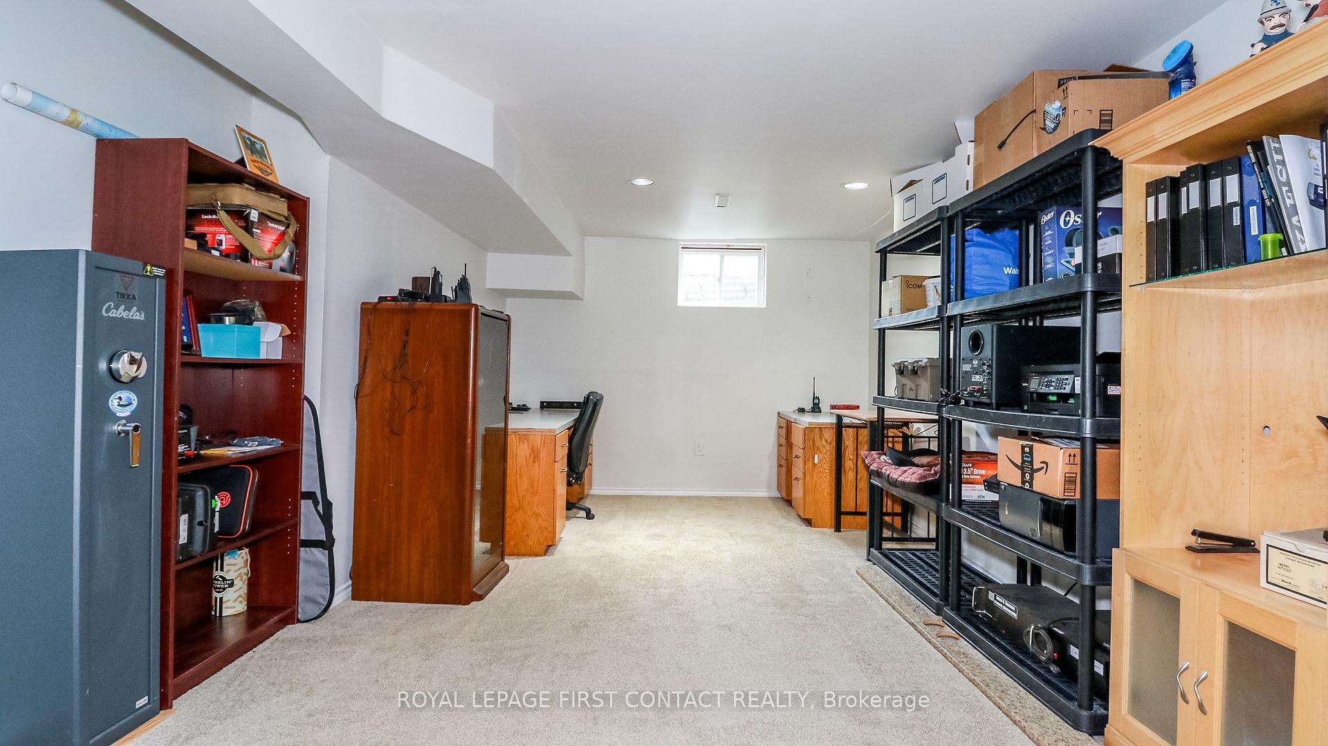 Photo 6 of 228 Browning Trail, Barrie, Letitia Heights — HOMEH