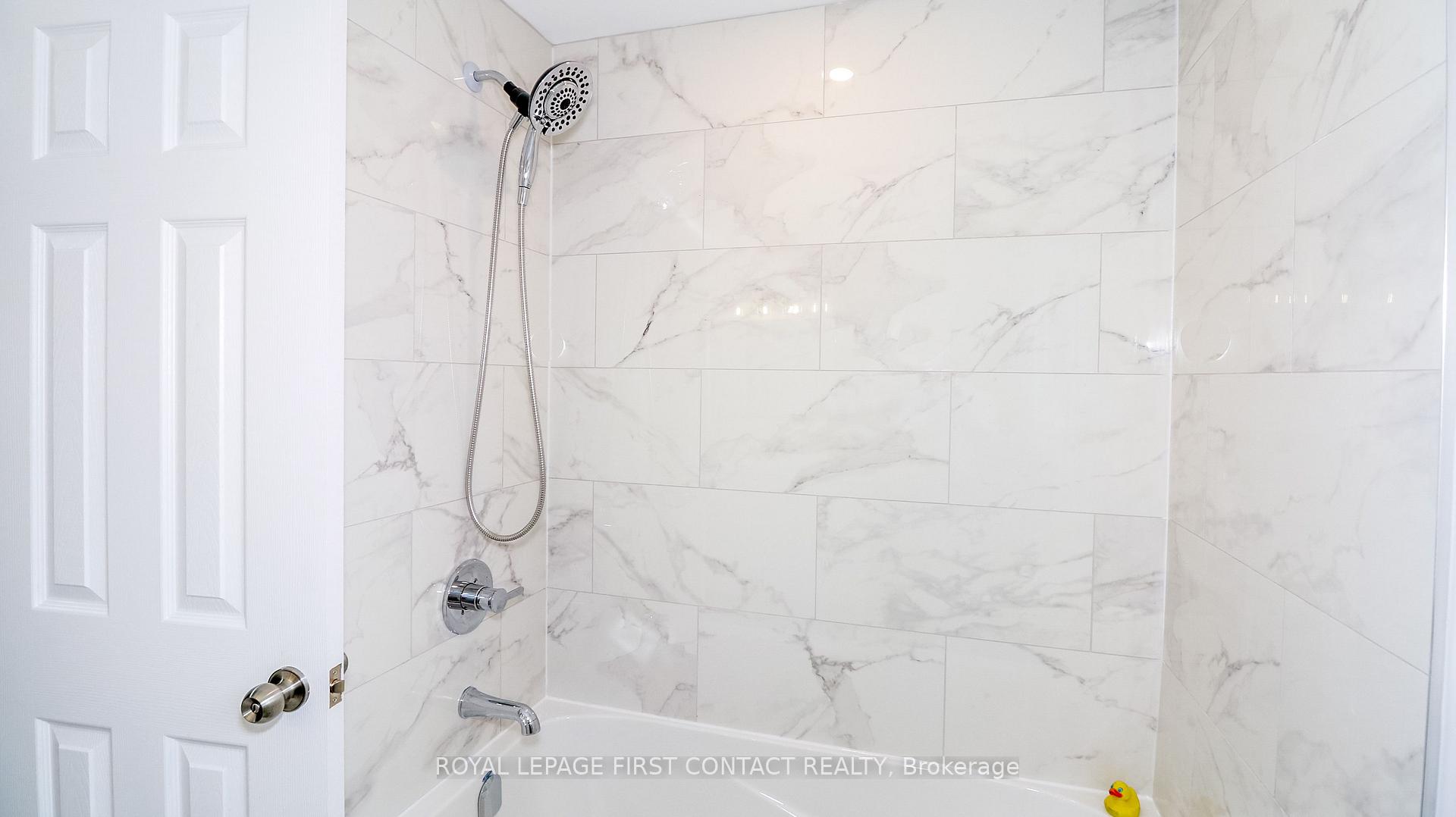 Photo 27 of 228 Browning Trail, Barrie, Letitia Heights — HOMEH