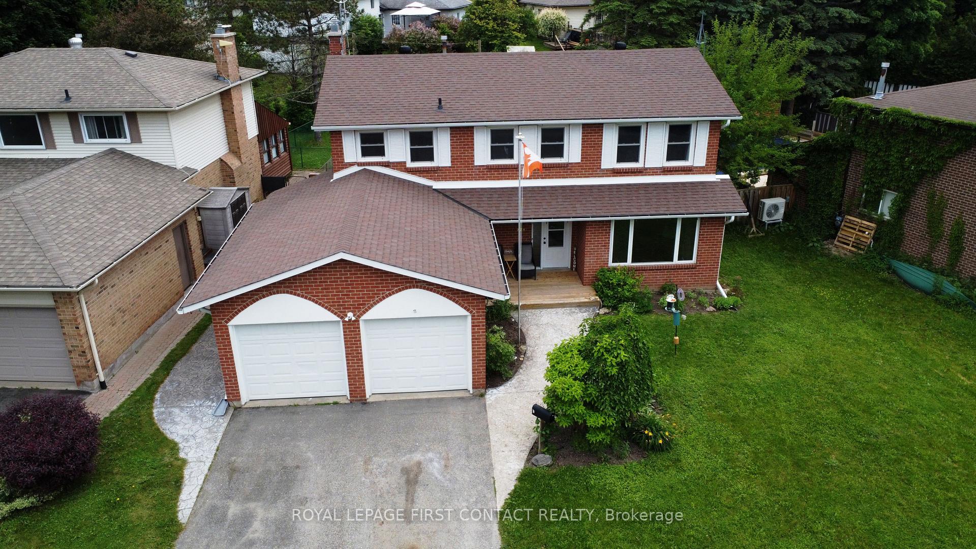 Photo 36 of 228 Browning Trail, Barrie, Letitia Heights — HOMEH