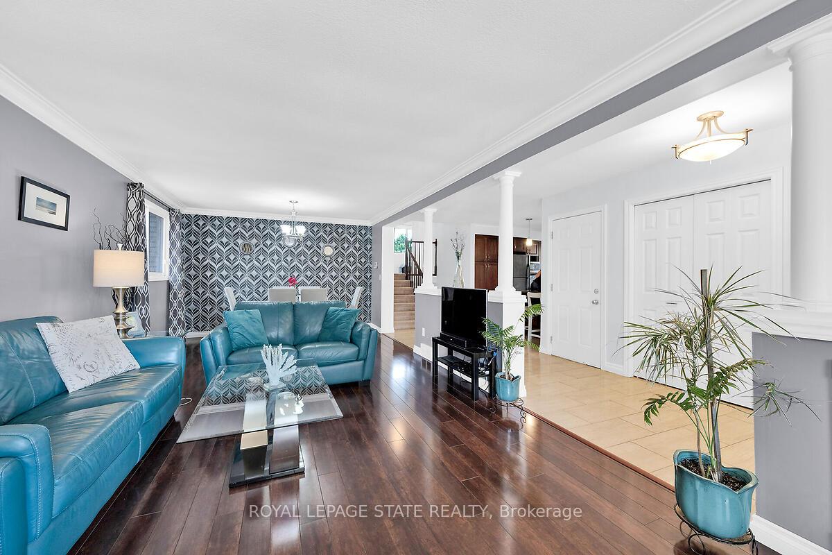 Photo 8 of 4 Bing Crescent, Hamilton, Stoney Creek — HOMEH