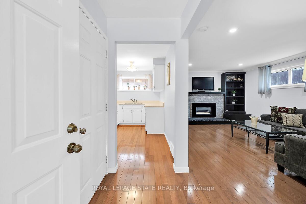 Photo 22 of 4 Bing Crescent, Hamilton, Stoney Creek — HOMEH