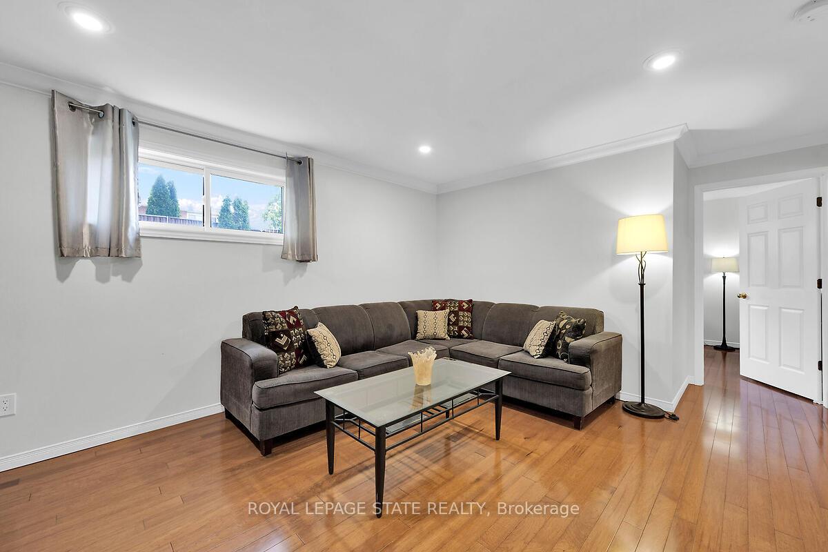 Photo 26 of 4 Bing Crescent, Hamilton, Stoney Creek — HOMEH