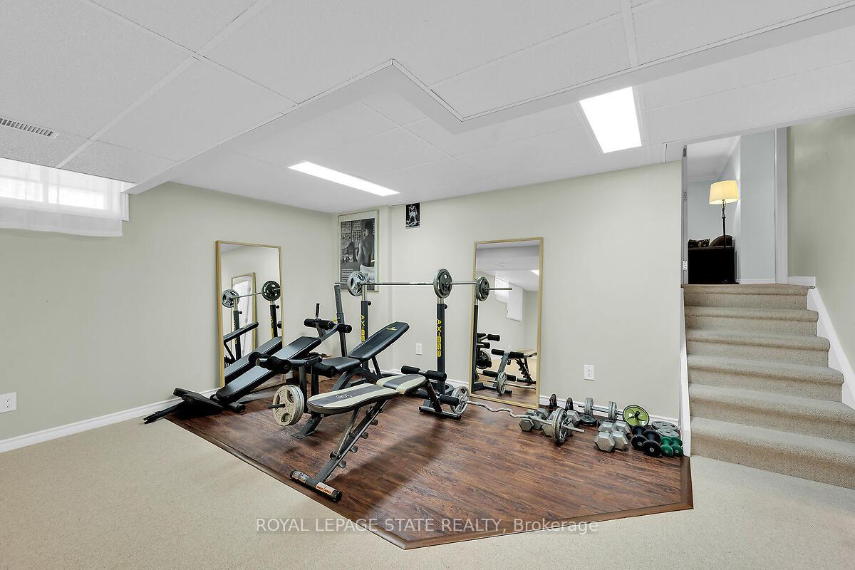 Photo 31 of 4 Bing Crescent, Hamilton, Stoney Creek — HOMEH