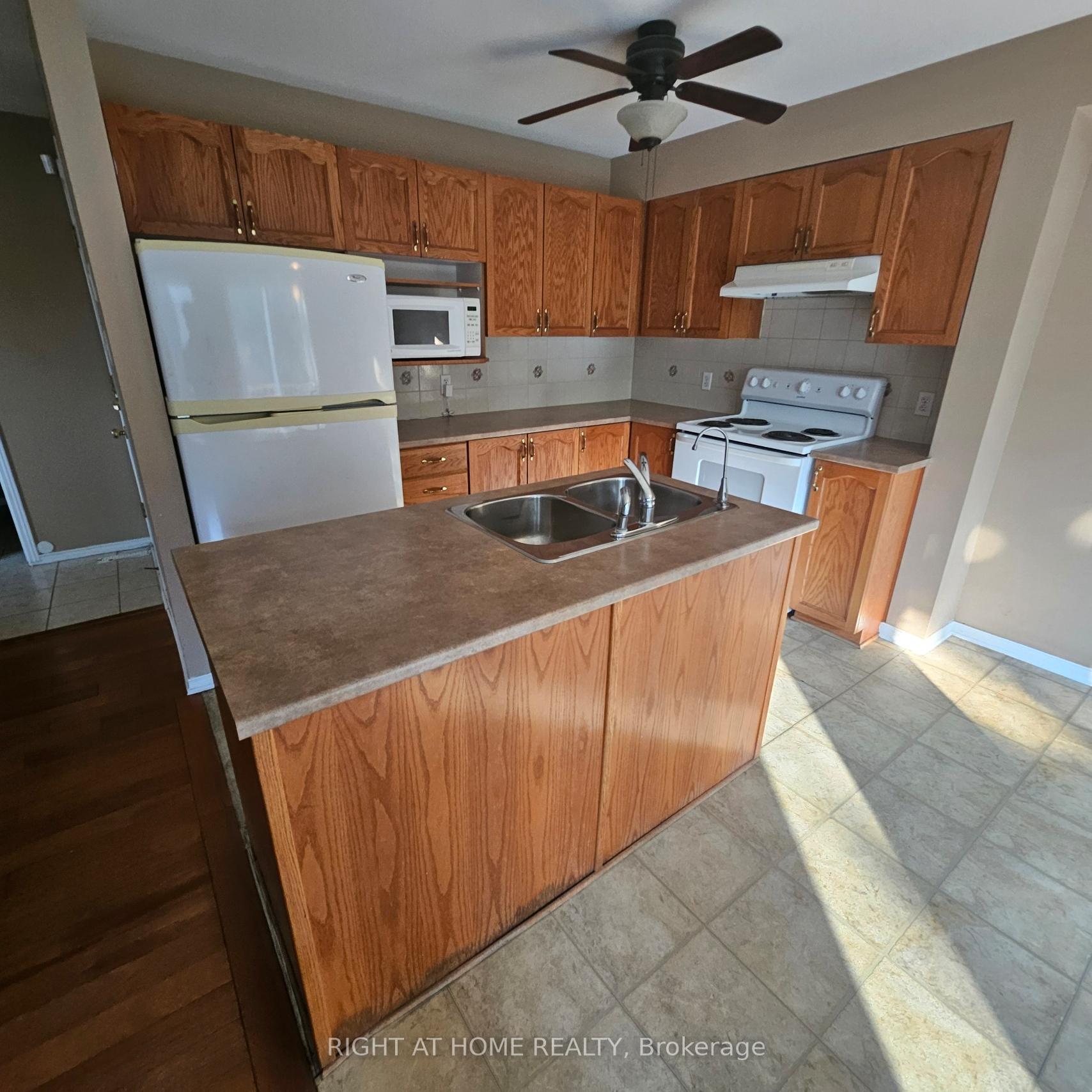 Photo 7 of 74 Sunvale Way, Ottawa, Barrhaven East — HOMEH