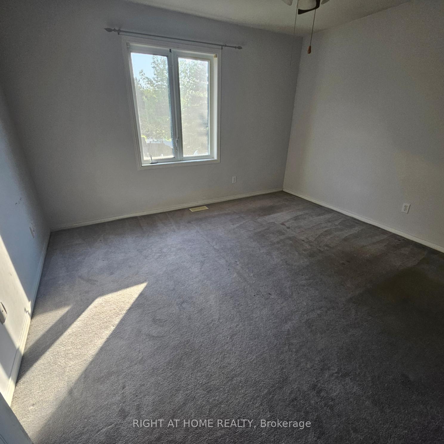 Photo 11 of 74 Sunvale Way, Ottawa, Barrhaven East — HOMEH