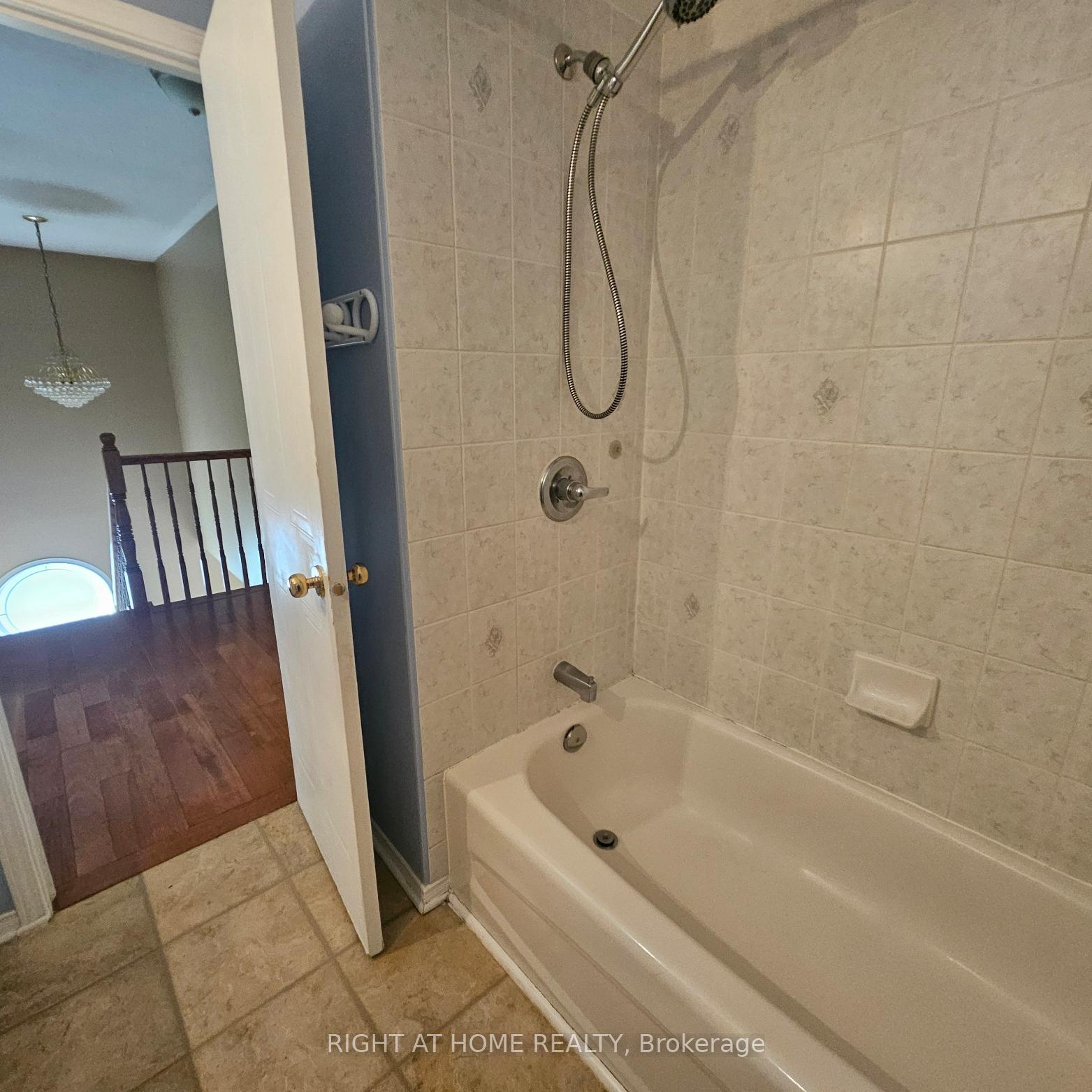 Photo 13 of 74 Sunvale Way, Ottawa, Barrhaven East — HOMEH