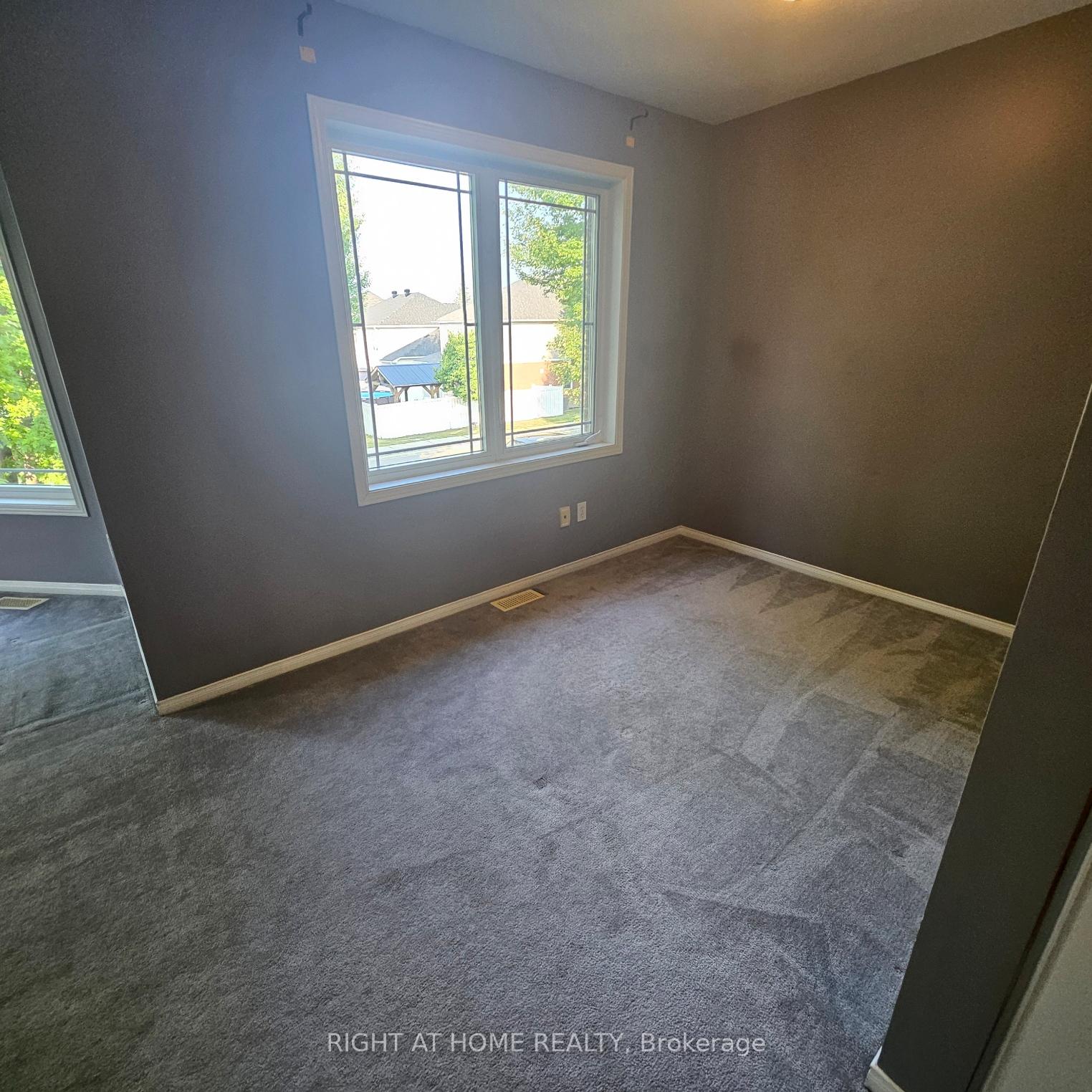 Photo 12 of 74 Sunvale Way, Ottawa, Barrhaven East — HOMEH