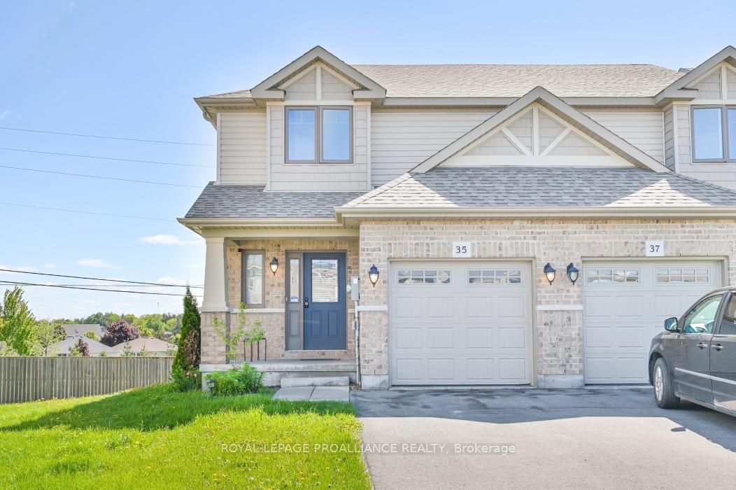 Photo 2 of 35 Mountain Ash Drive, Belleville, Thurlow Ward — HOMEH