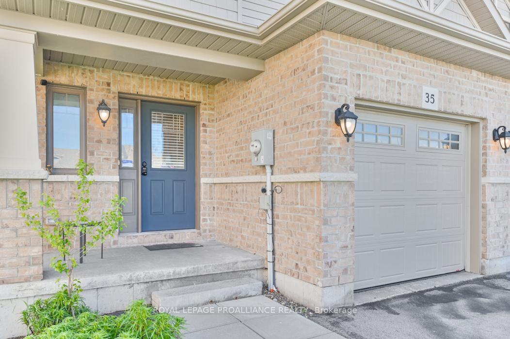 Photo 7 of 35 Mountain Ash Drive, Belleville, Thurlow Ward — HOMEH